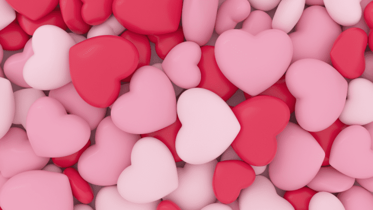 red and pink candy hearts
