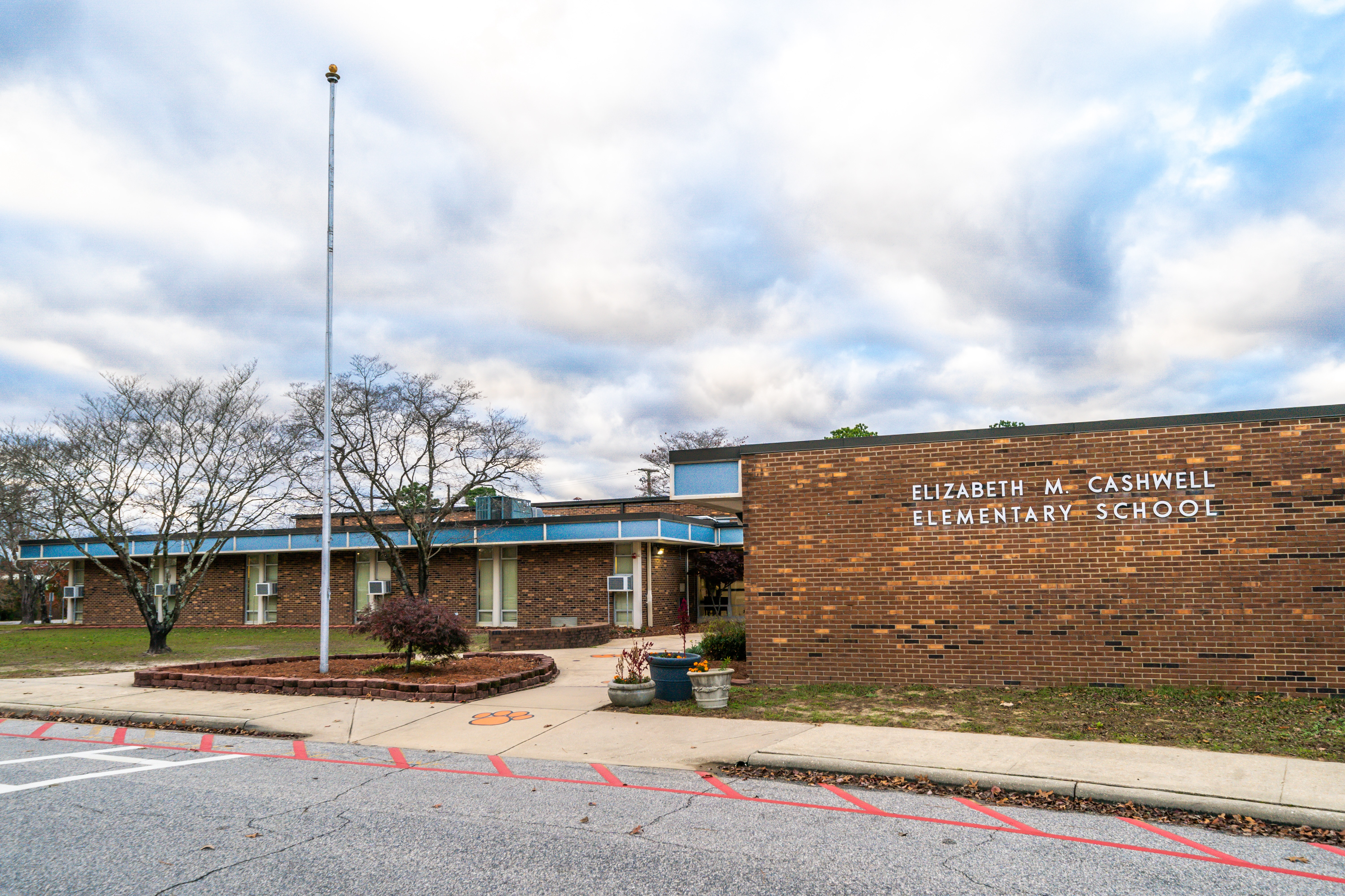 A photo of the front of elizabeth cashwell elementary