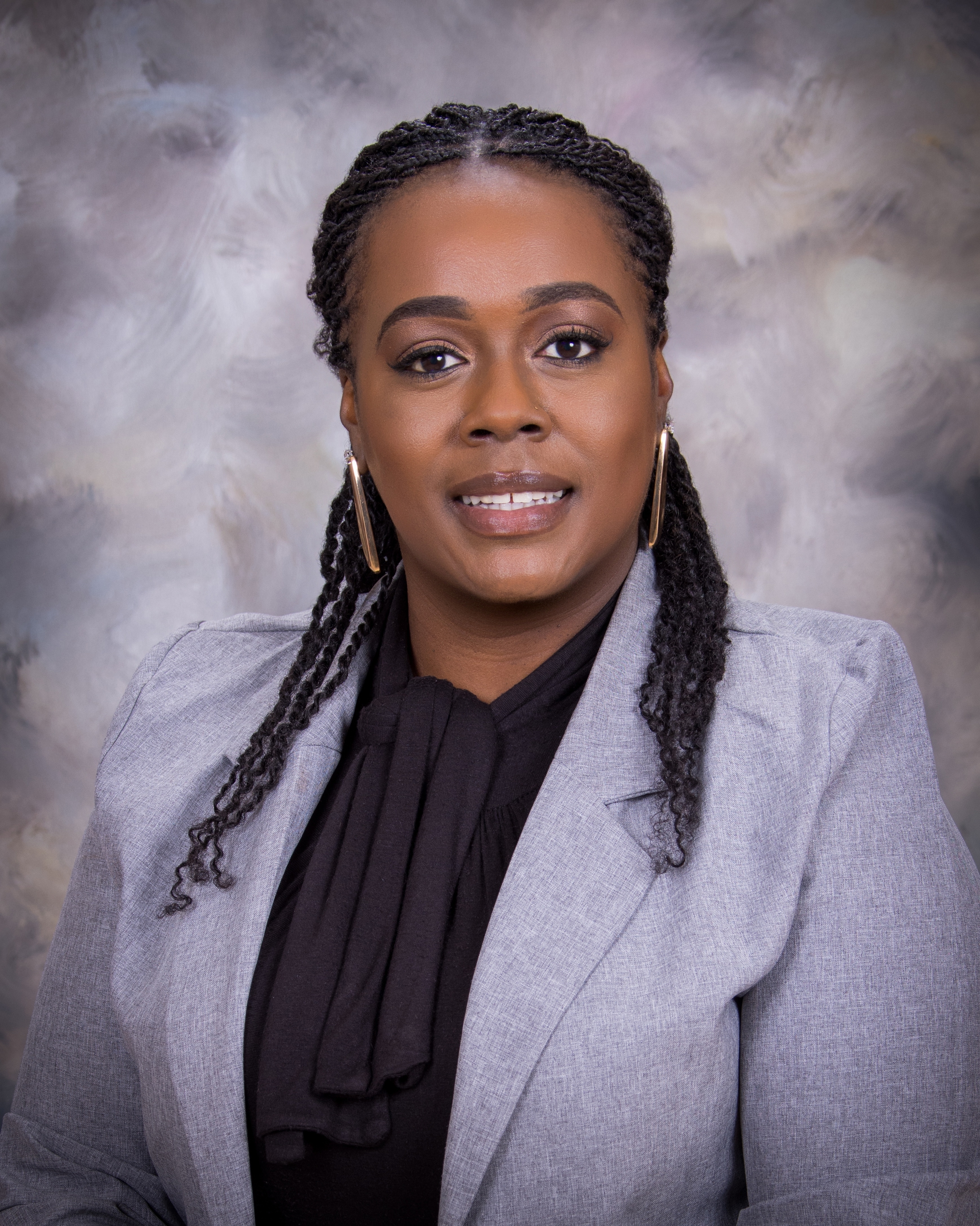 Elan Goodman-Robinson headshot