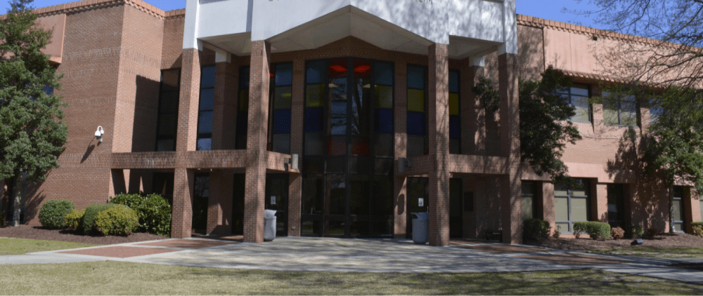 Cumberland Polytechnic High School Exterior Image 