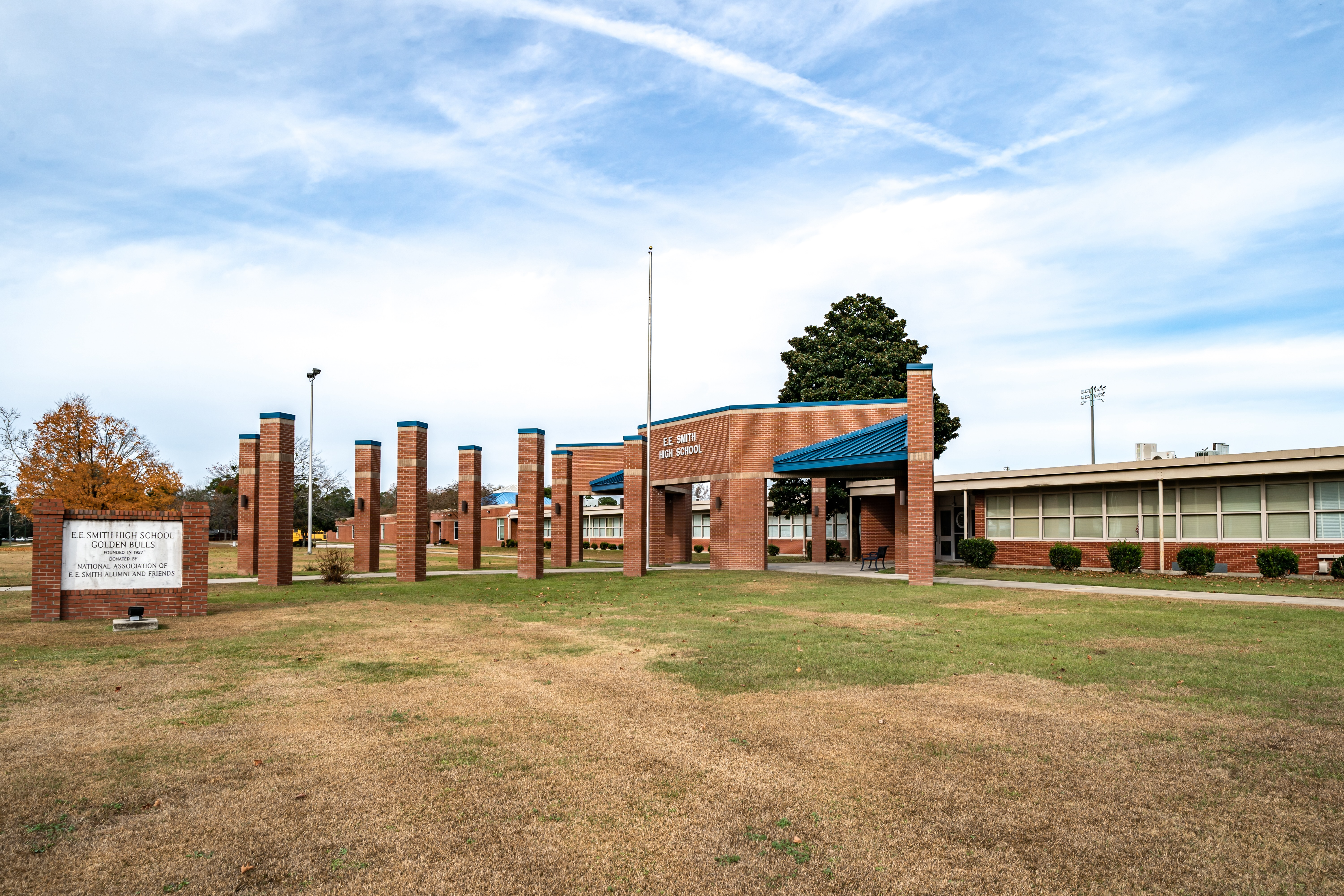 A photo of the front of e e smith high school