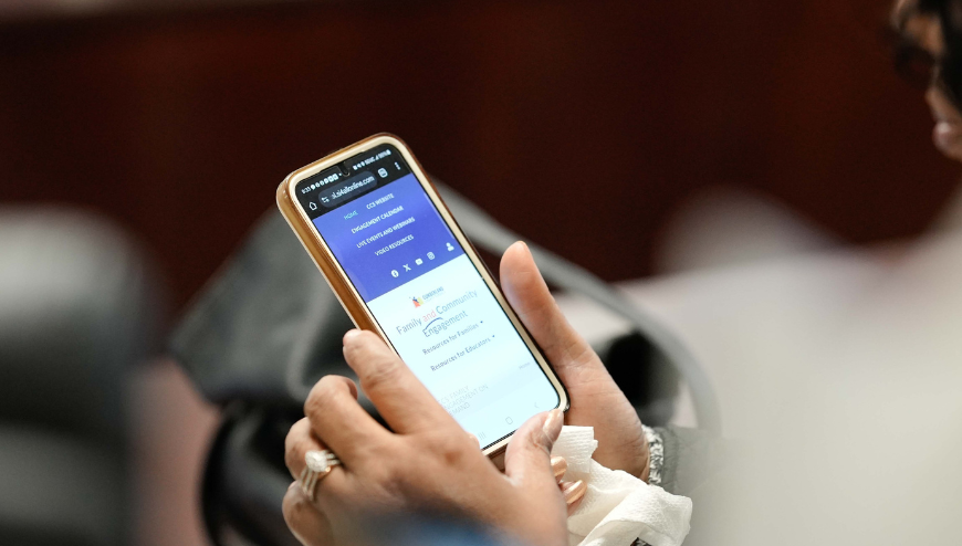 Image of FEOD on cellphone