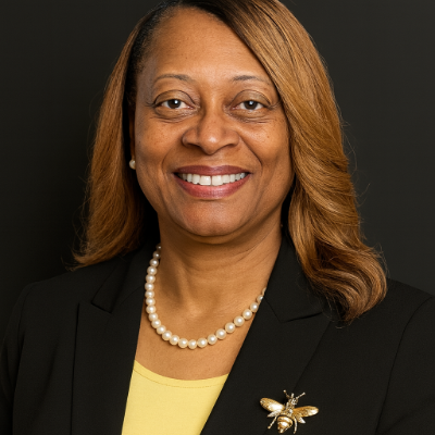 Dr. Cheryl Thomas headshot