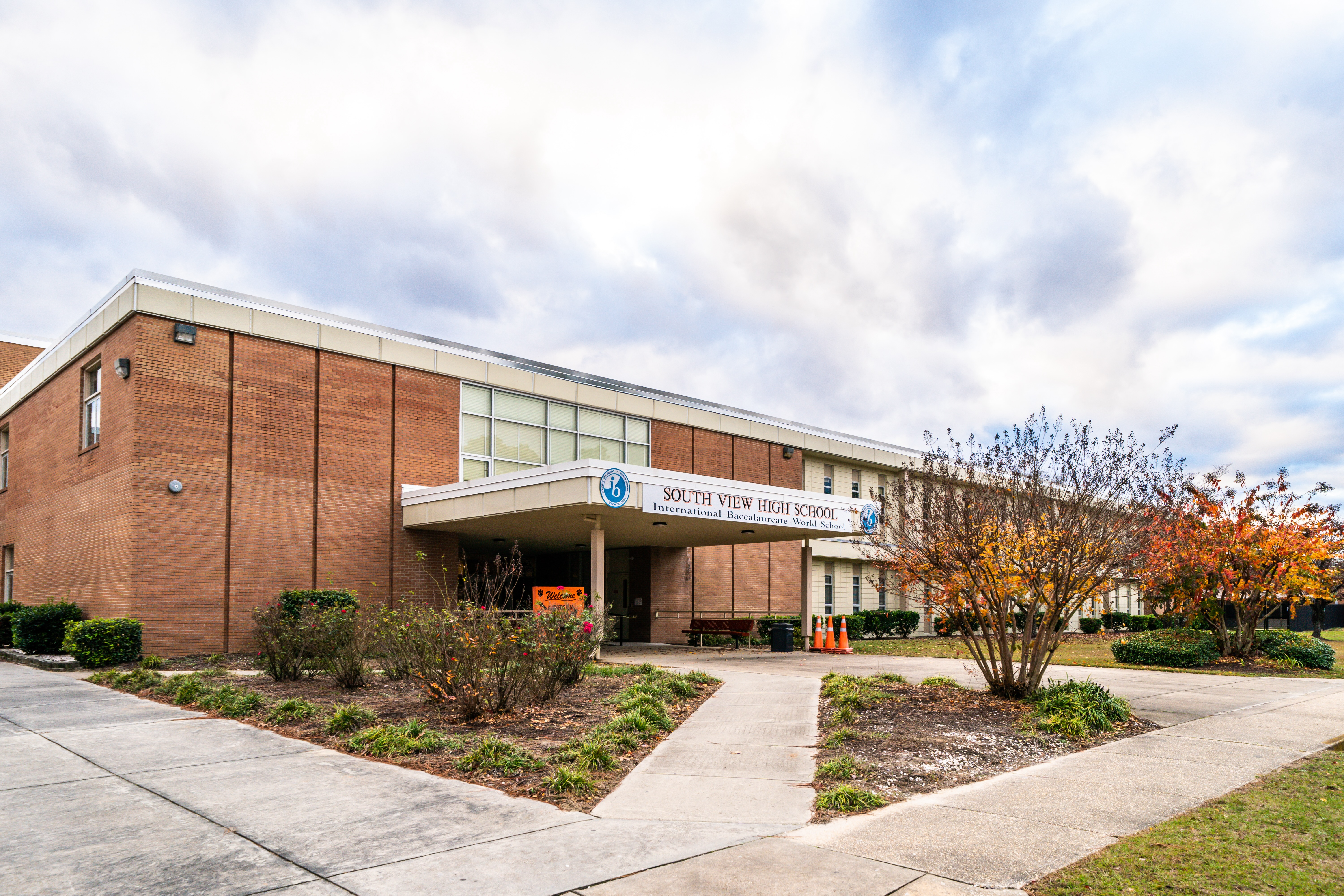 A photo of the front of south view high school