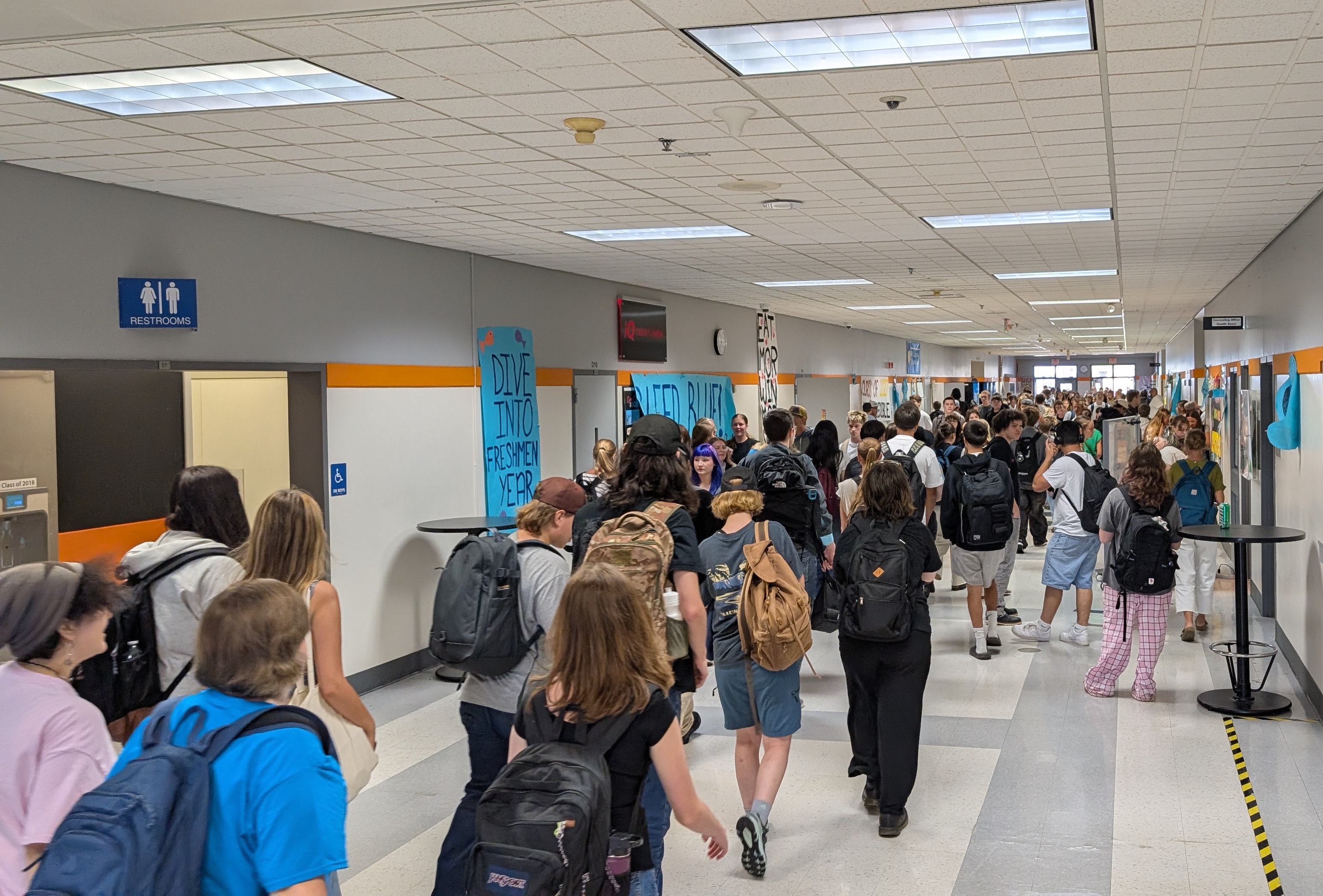 Students head to class at Battle Ground HS