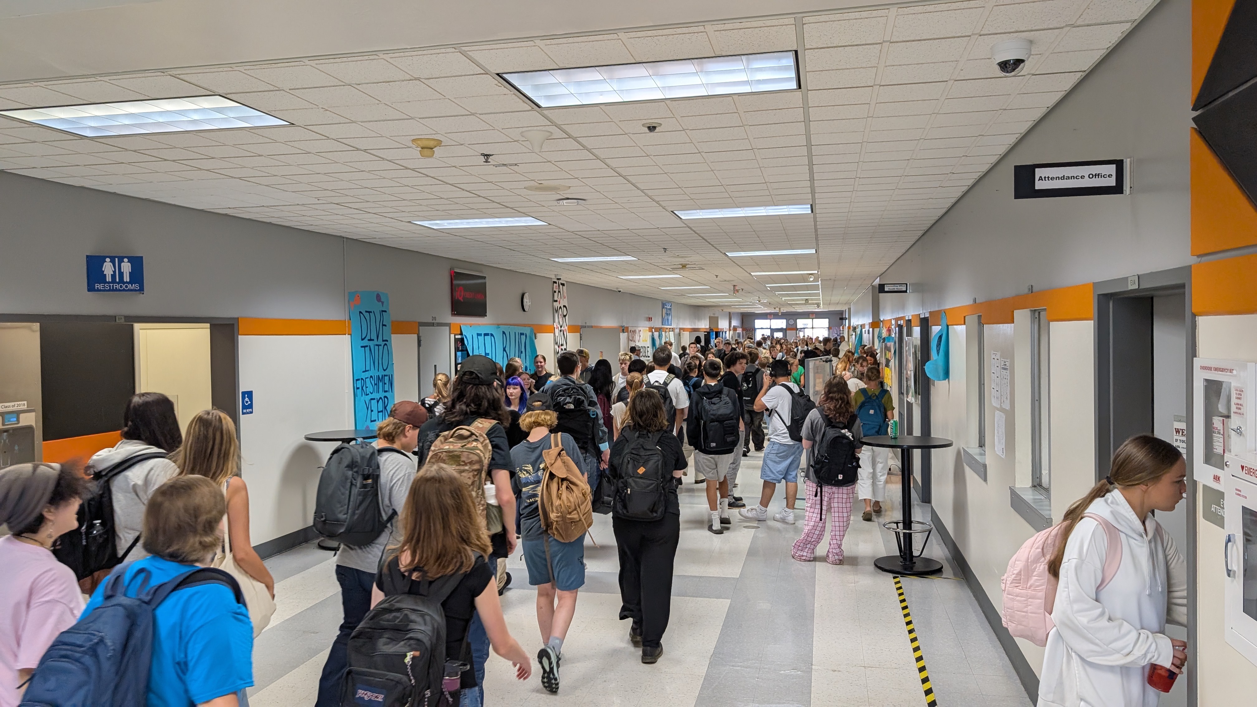 Students traverse the hallway at Battle Ground High School
