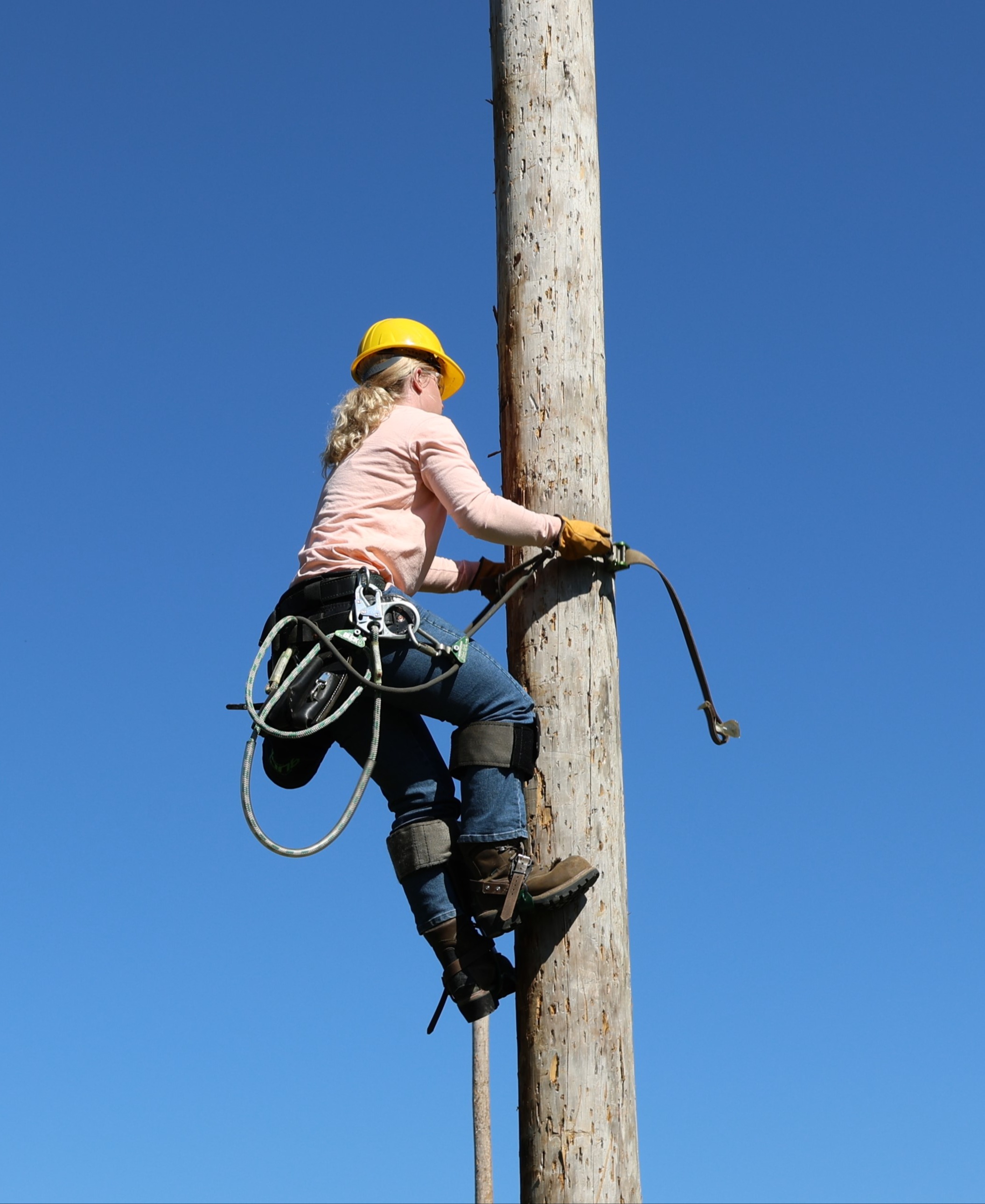 UTILITY LINE WORK PHOTO