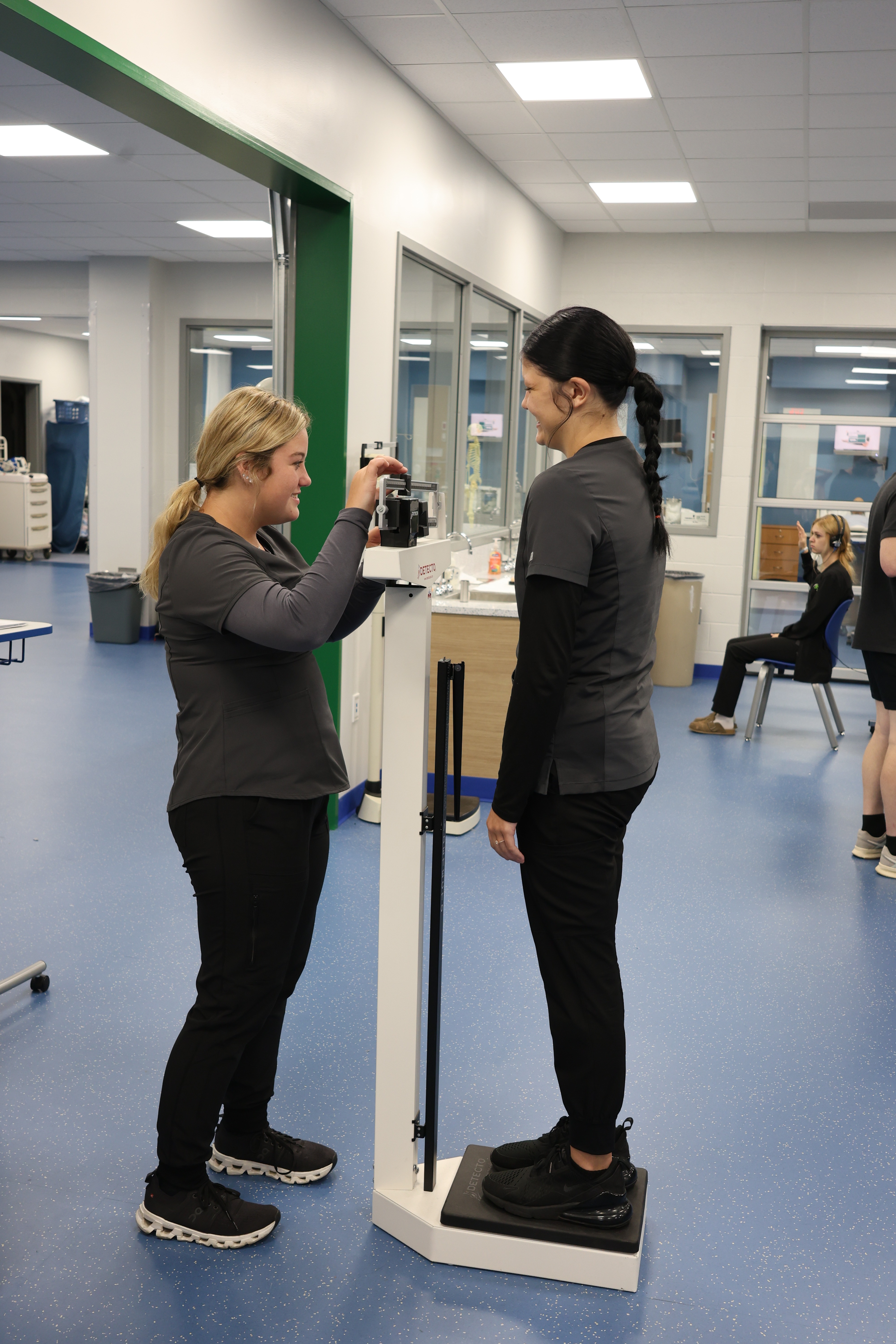 Medical assisting student