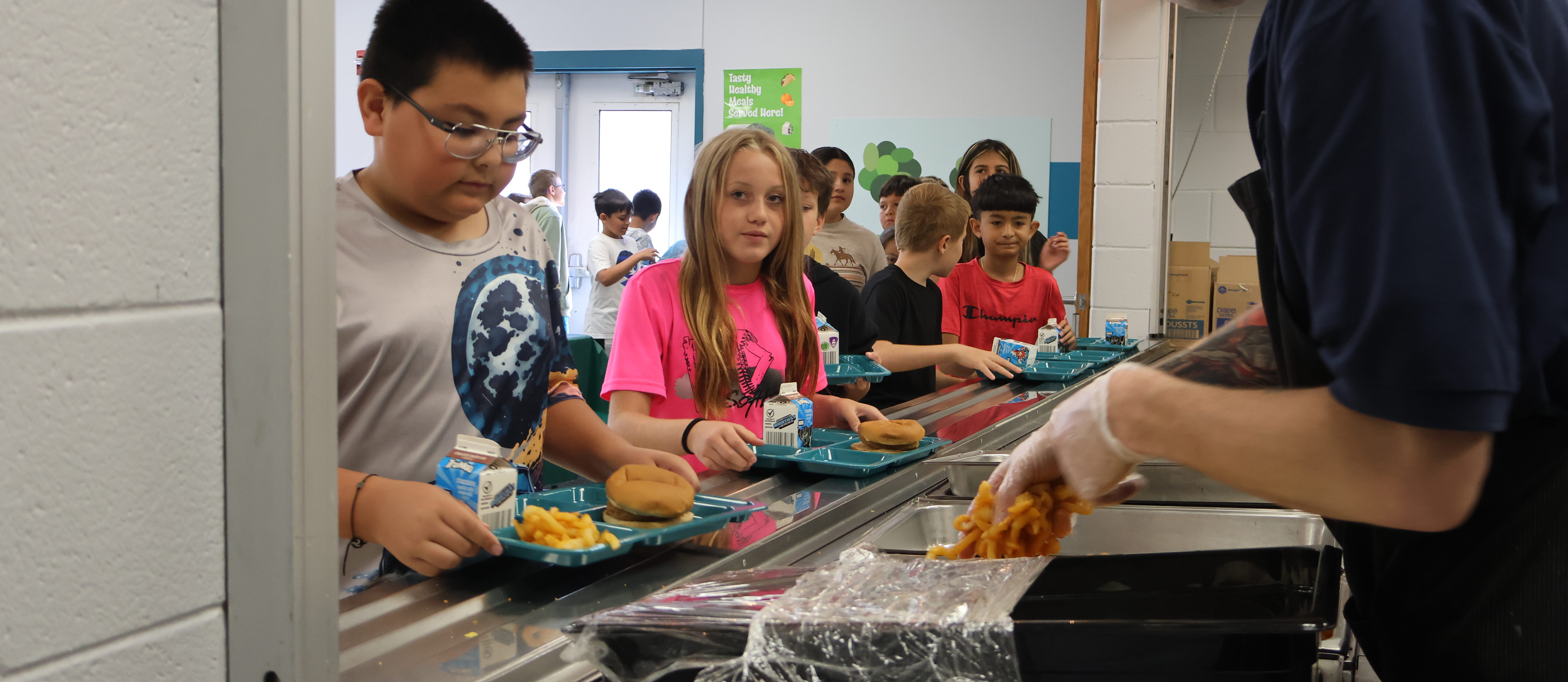 Brush students in the cafeteria of  Beaver Valley during  lunch