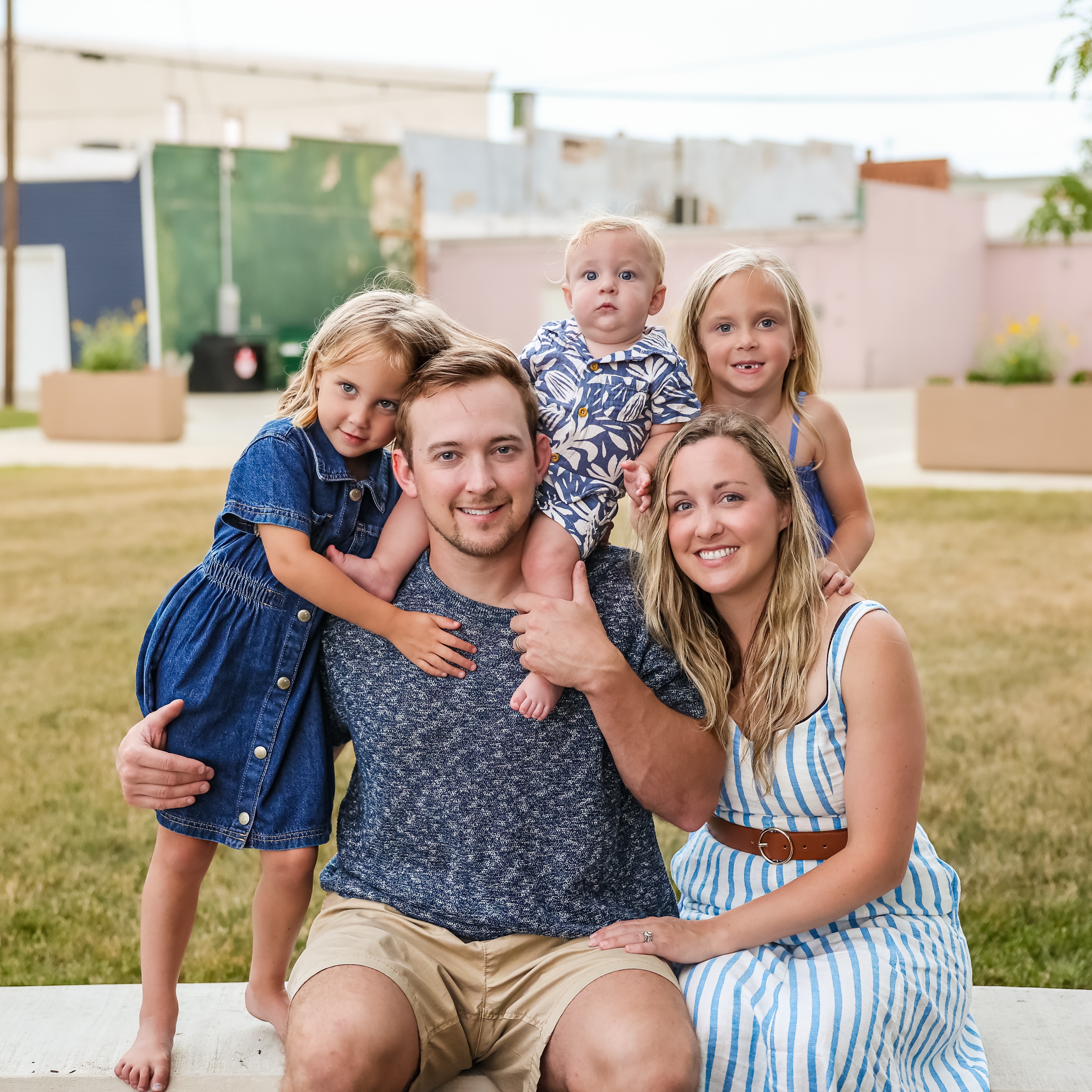 Sam Shelmadine with family