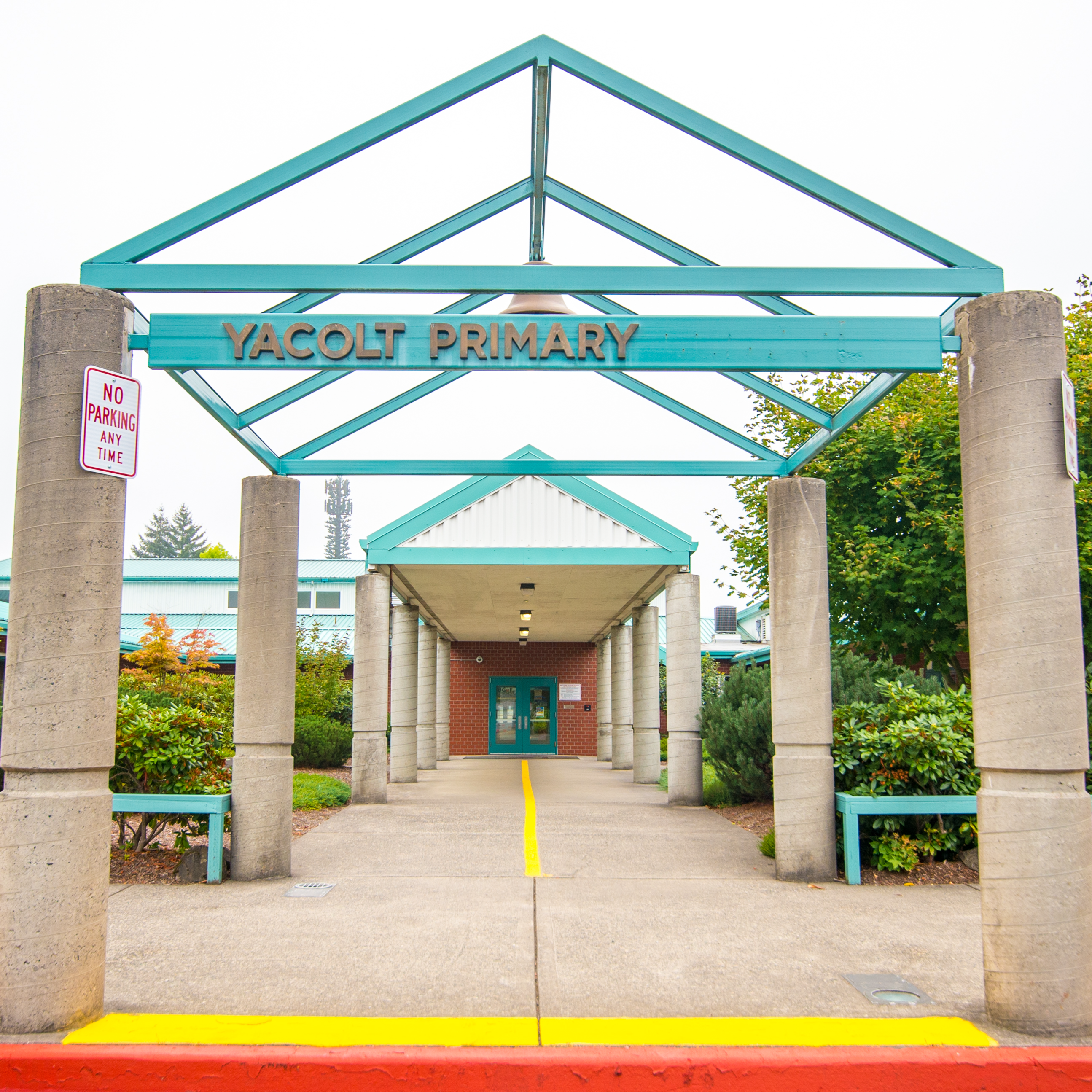 Exterior shot of Yacolt Primary School