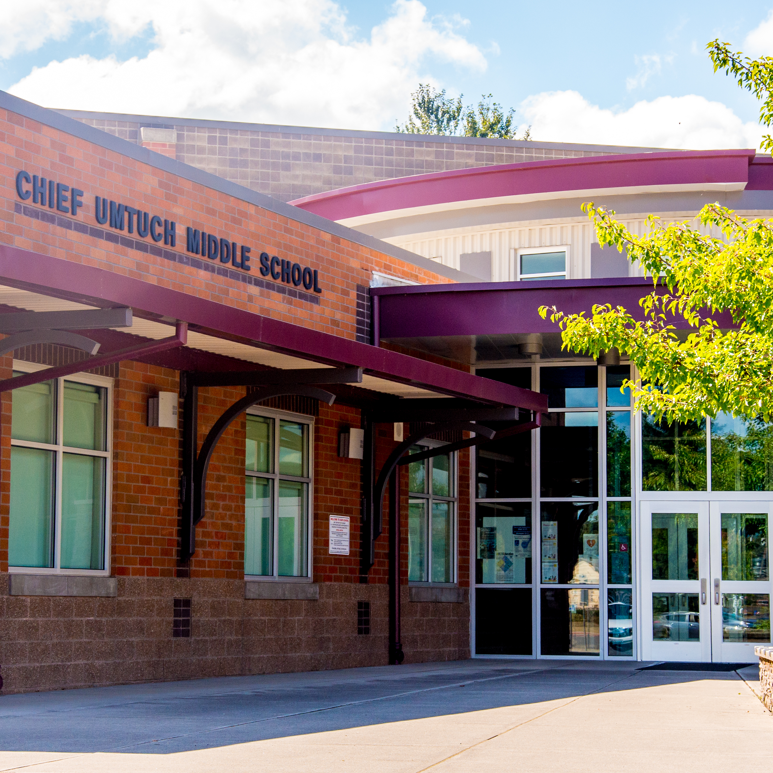 Exterior shot of Chief Umtuch Middle School