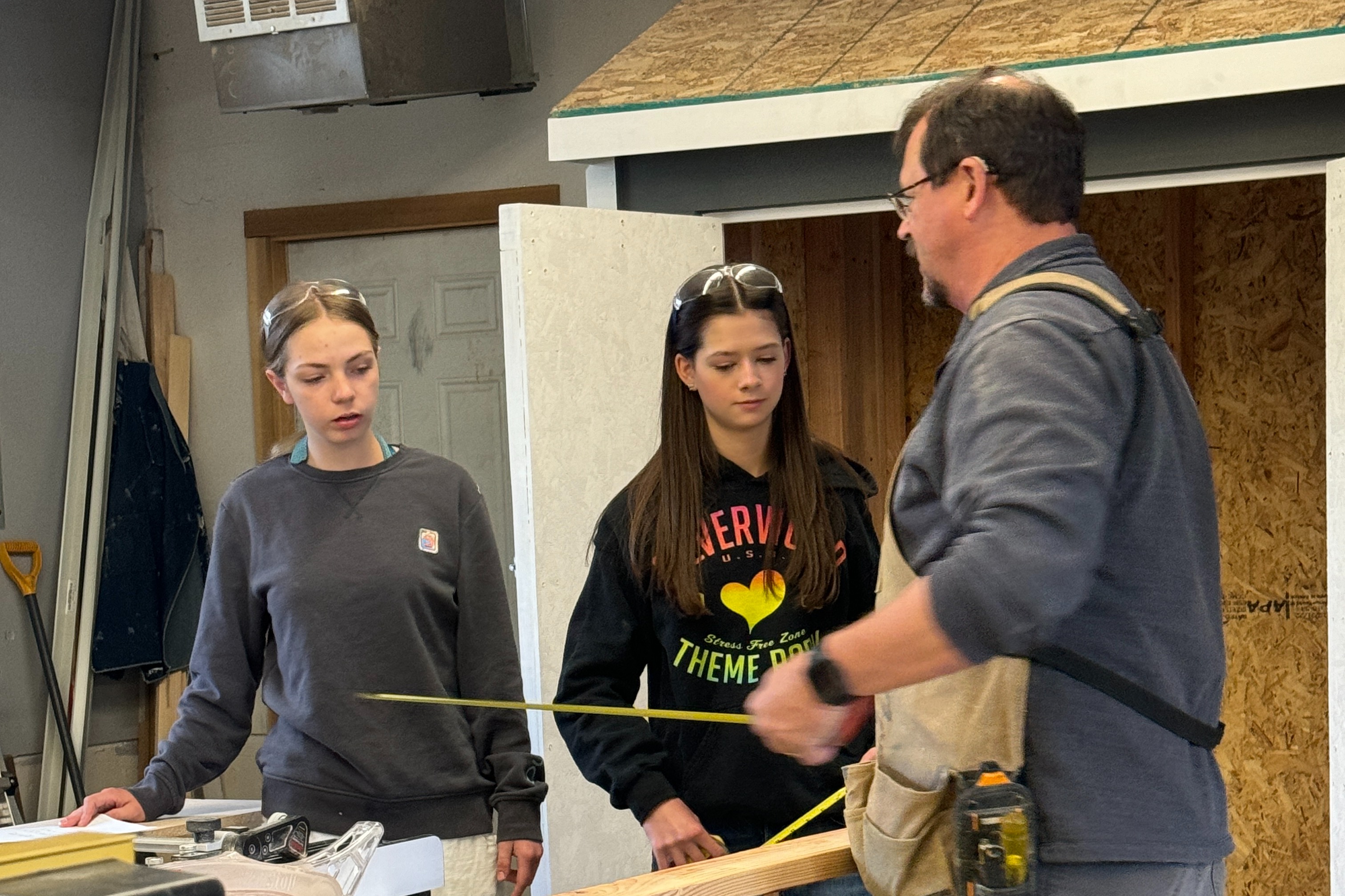 Student's in construction class