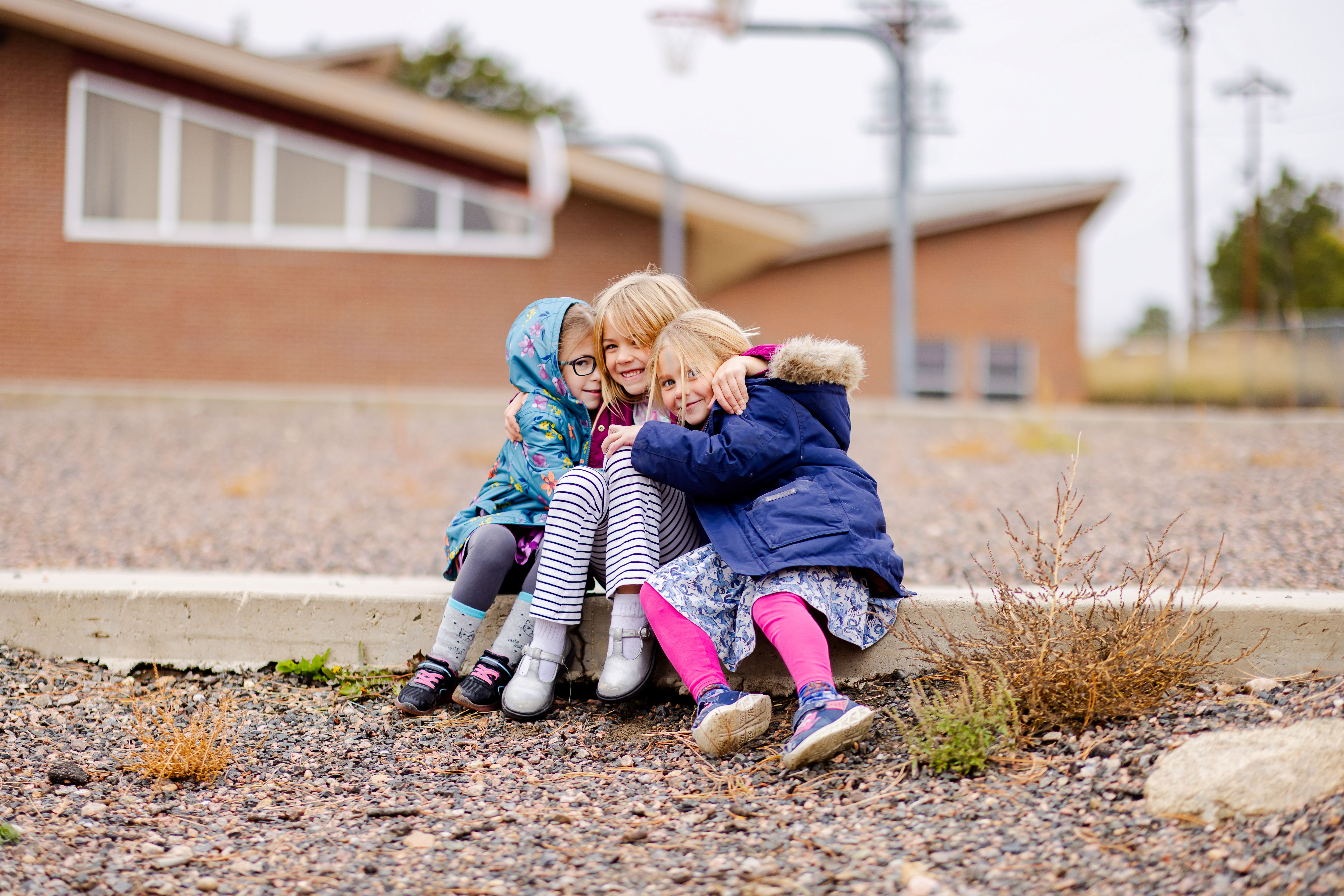 3 girls hugging