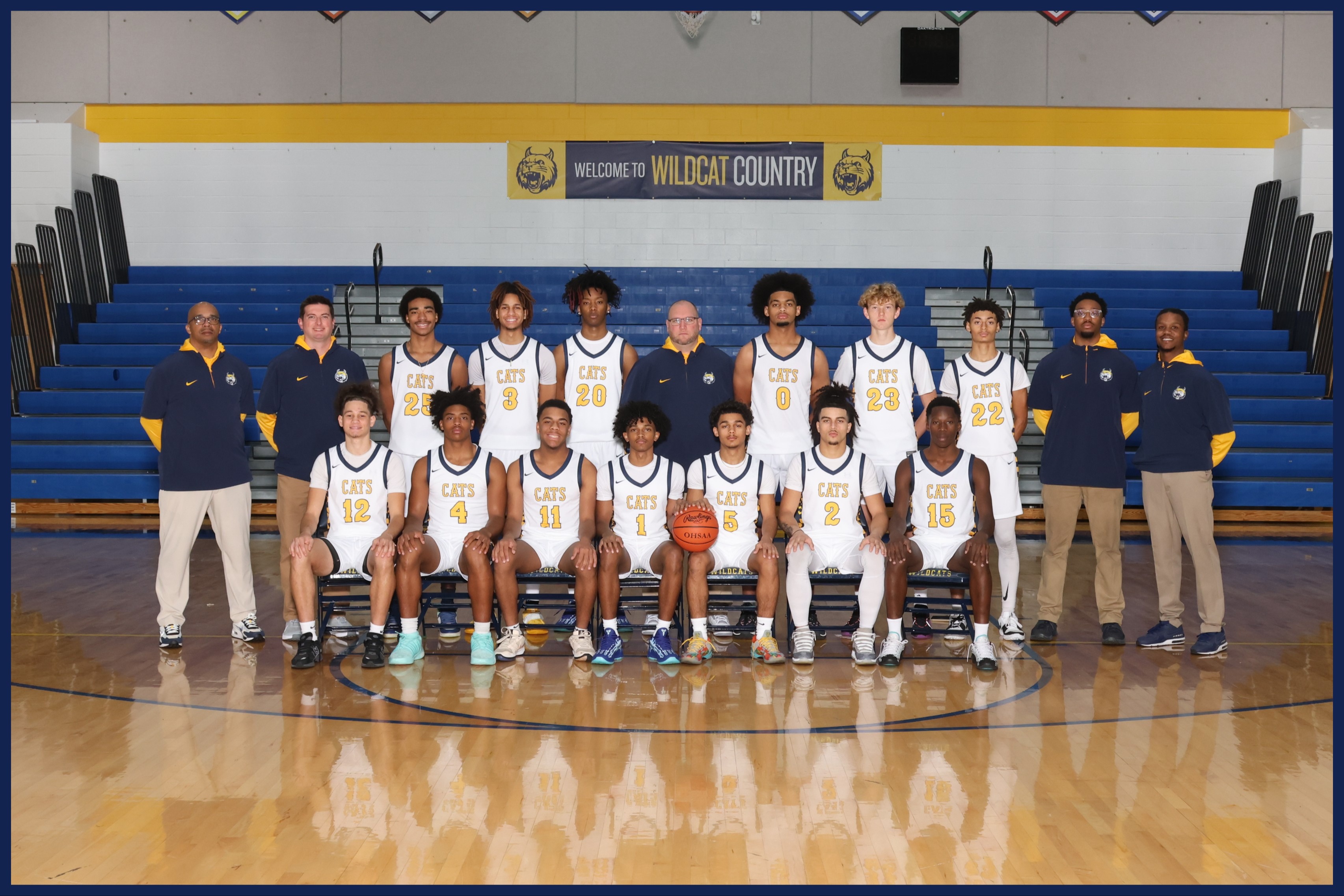 Varsity Boys Basketball Team Photo