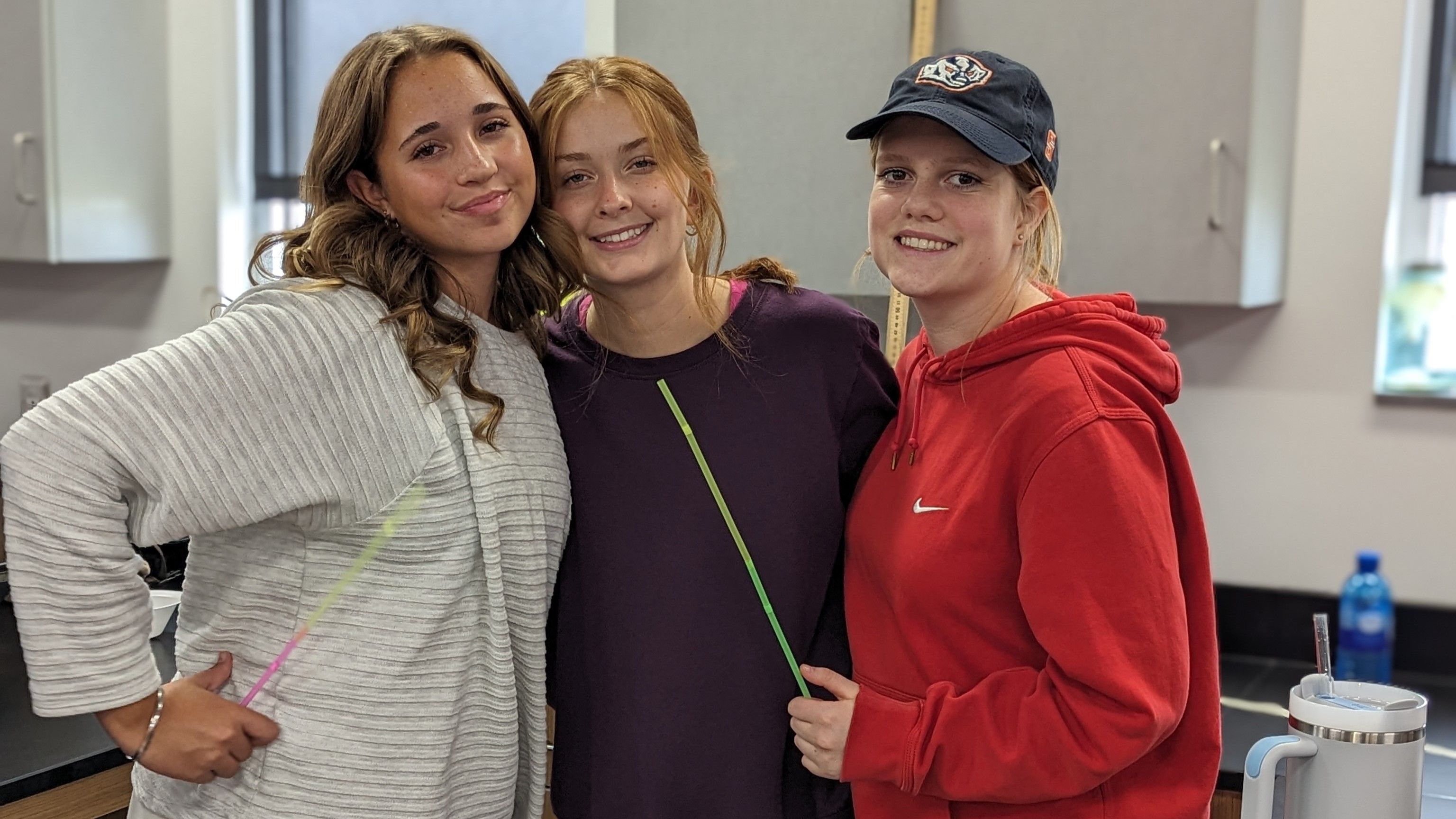 three female students 