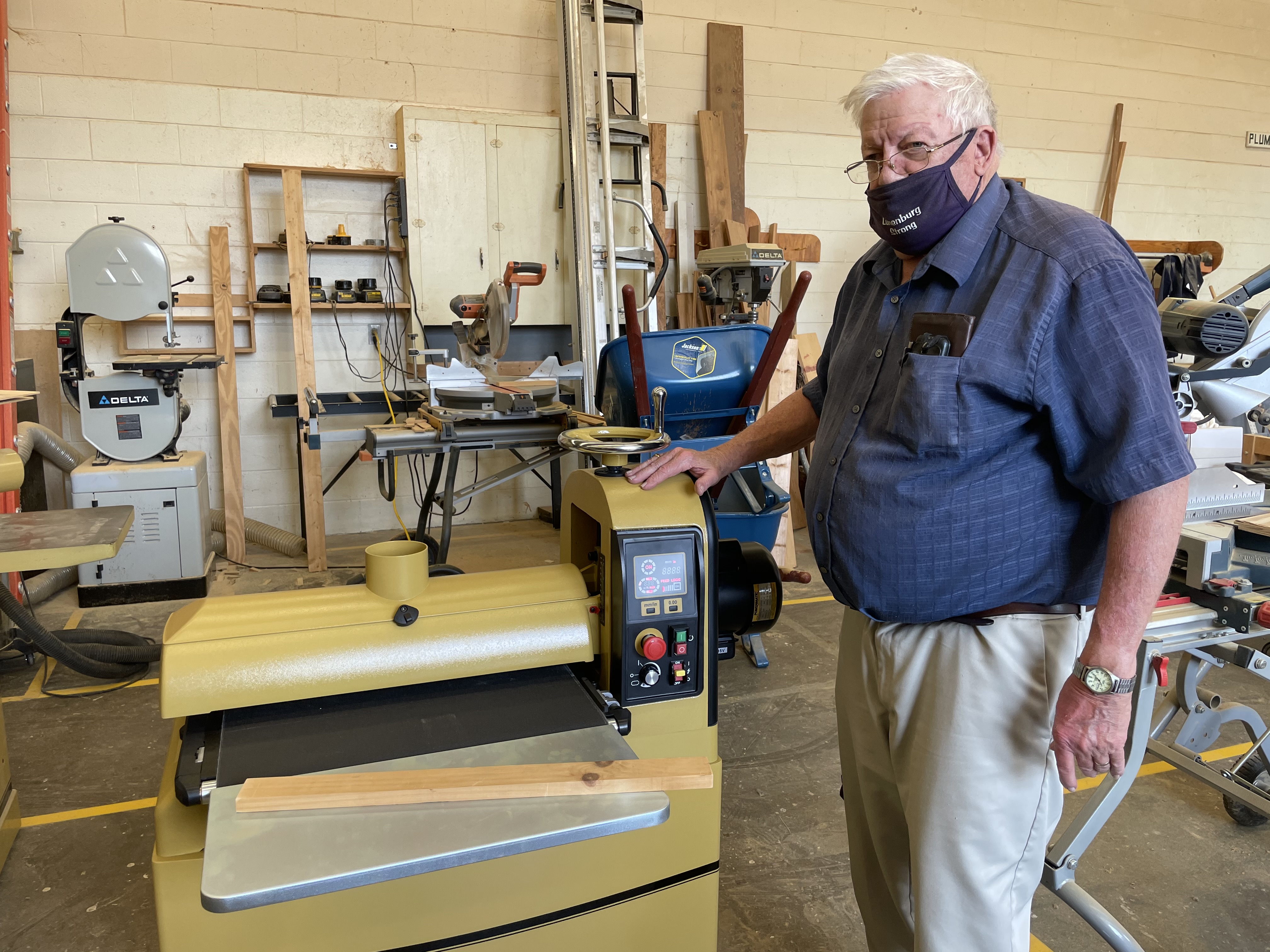 New Sander for Carpentry and Cabinet-Making
