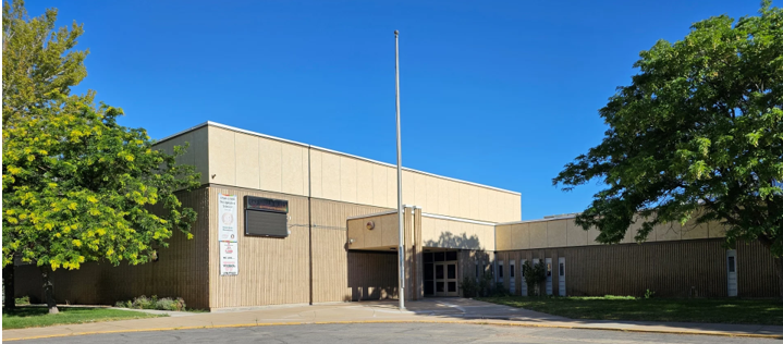 The front of Green Acres Elementary School