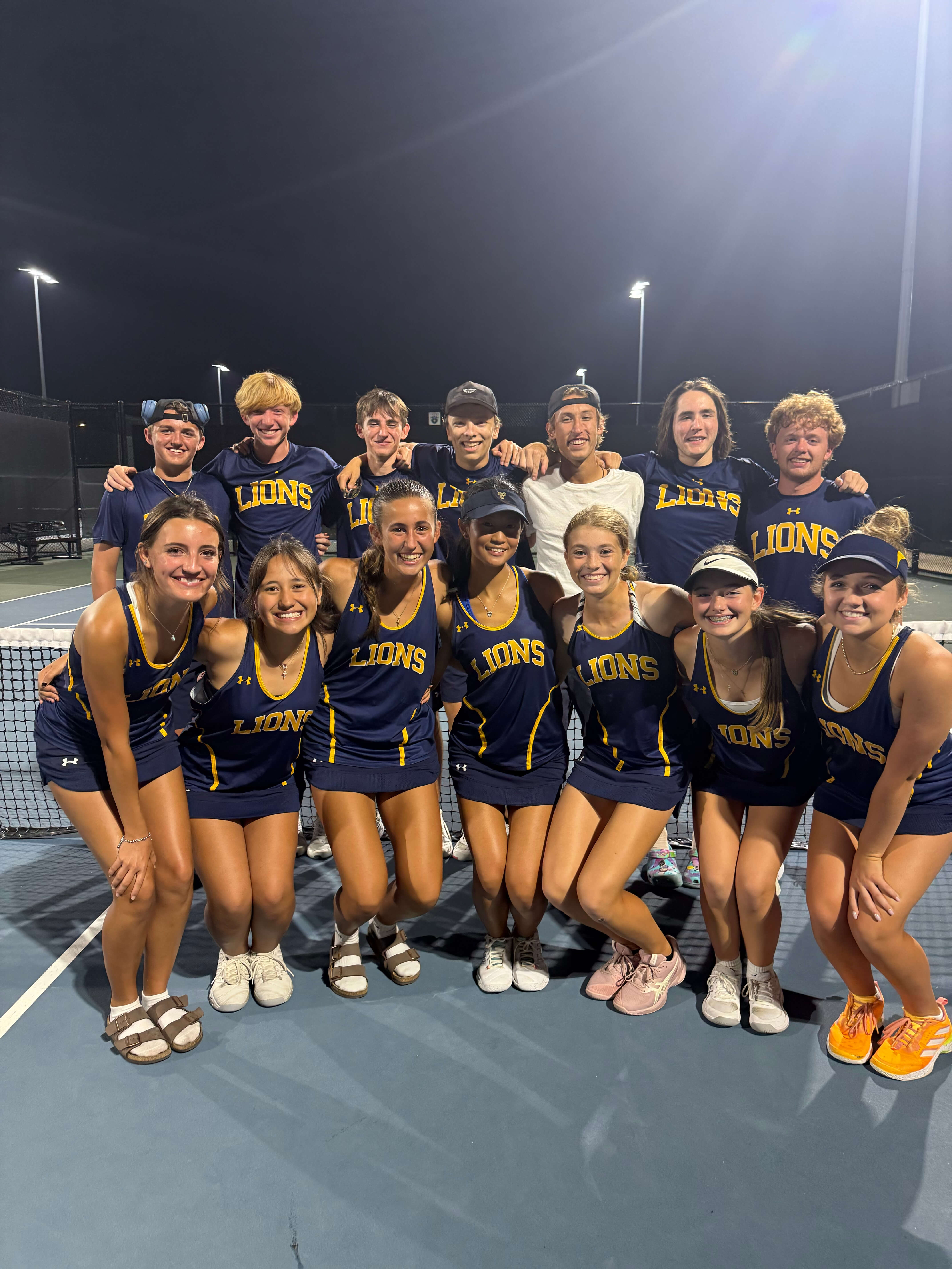 tennis team group photo