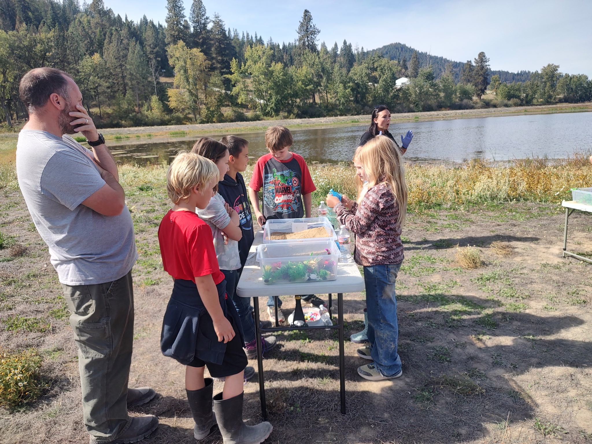 pictures of kids on a field trip to wetlands