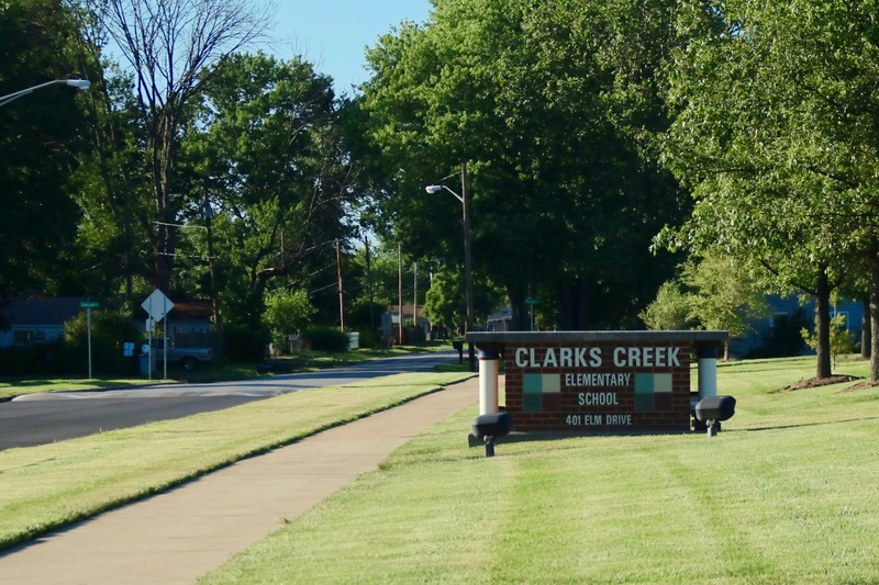 photo of Clarks Creek Elementary School sign