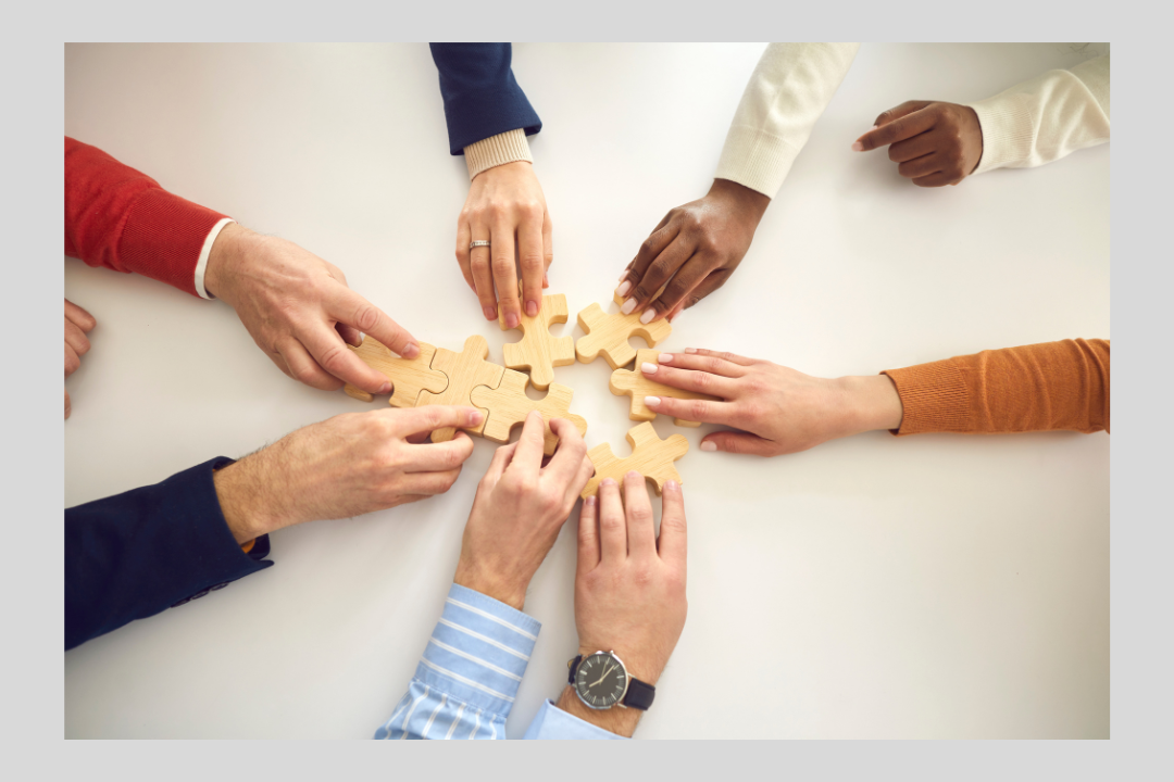 hands with puzzle pieces picture