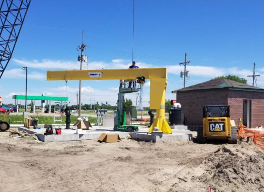 Jib Crane assembly at the new lift station 20 2018-06-15