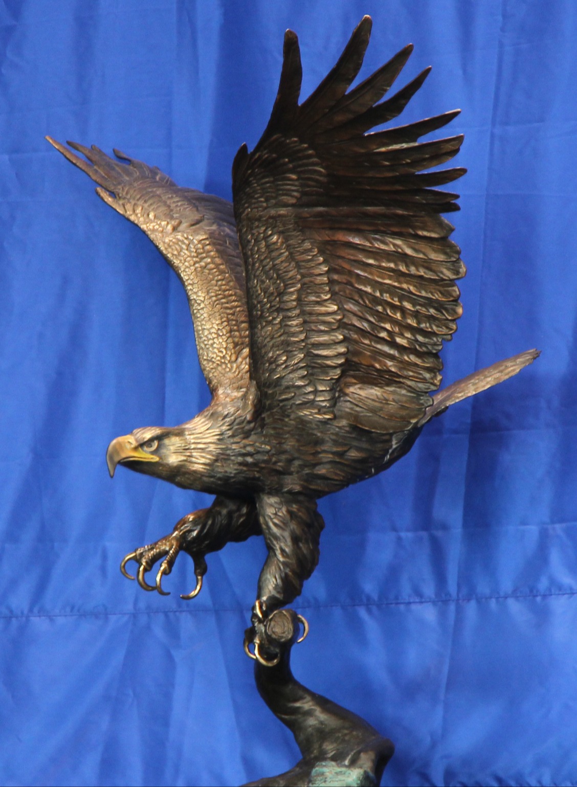 Oak Ridge High School Eagle Statue
