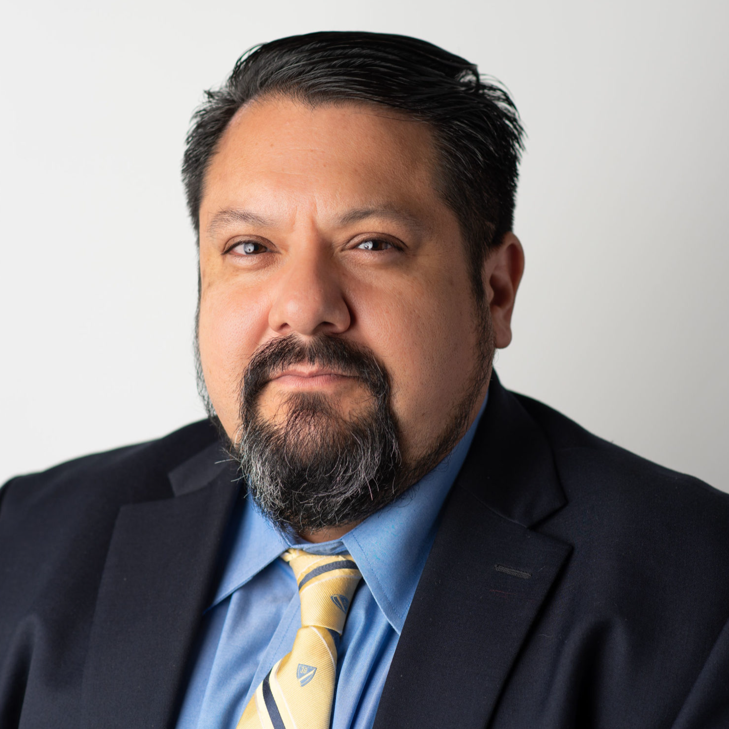 Headshot of Carlos barron