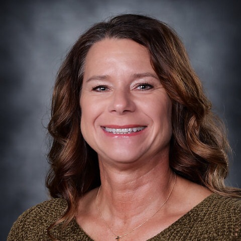 Diane Fussman- Middle/High School Secretary