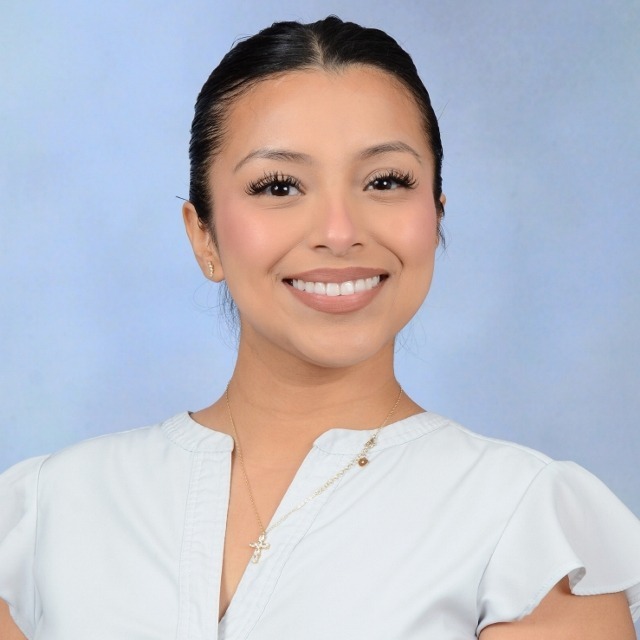 Gisselle Salas Bilingual Second Grade Teacher 