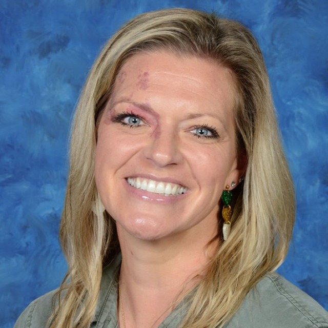 image of Ms. Kasper