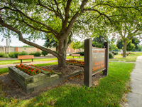 Mini Park, Railroad Park, 82nd and National