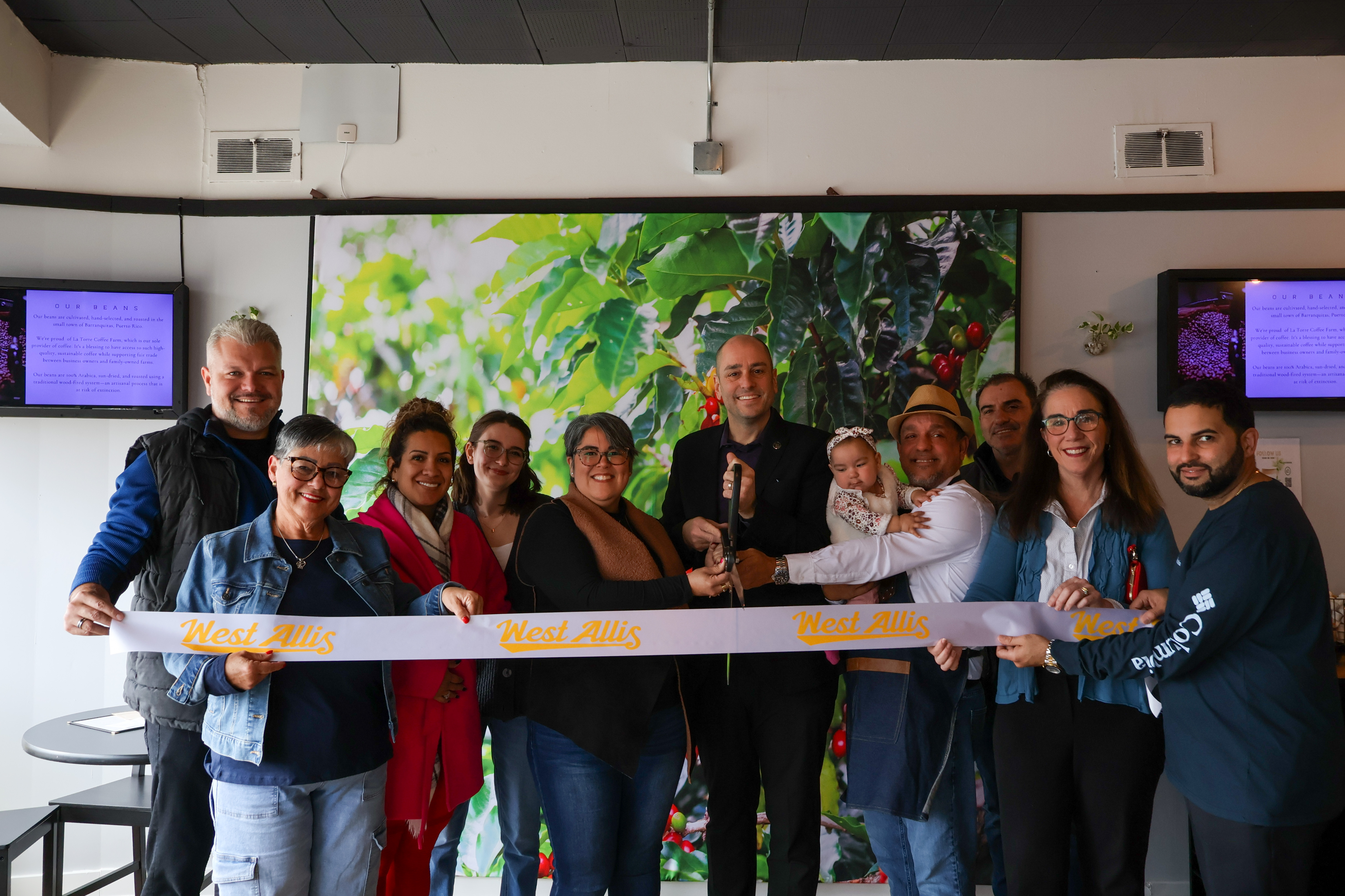 Aroma Cafe Ribbon Cutting