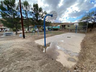 Photo of basketball court at Chiono/Euclid Park