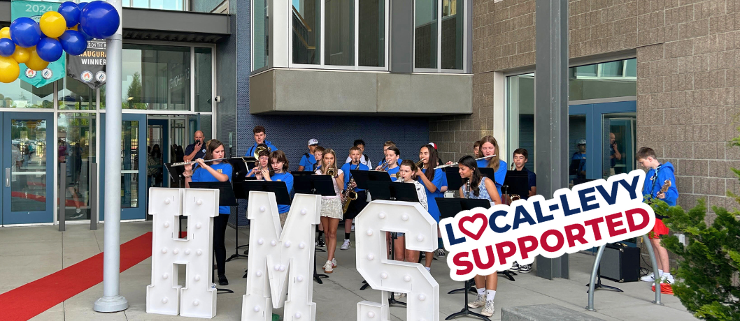 HMS Band welcomes classmates to the first day of the 2025-26 school year.