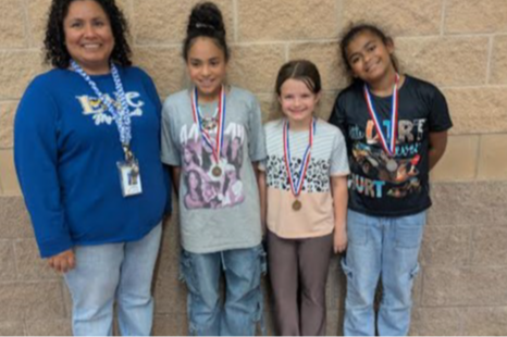 Art 4 Team Daliah Uribe, Zayla Matney, Lillian Rawlinson