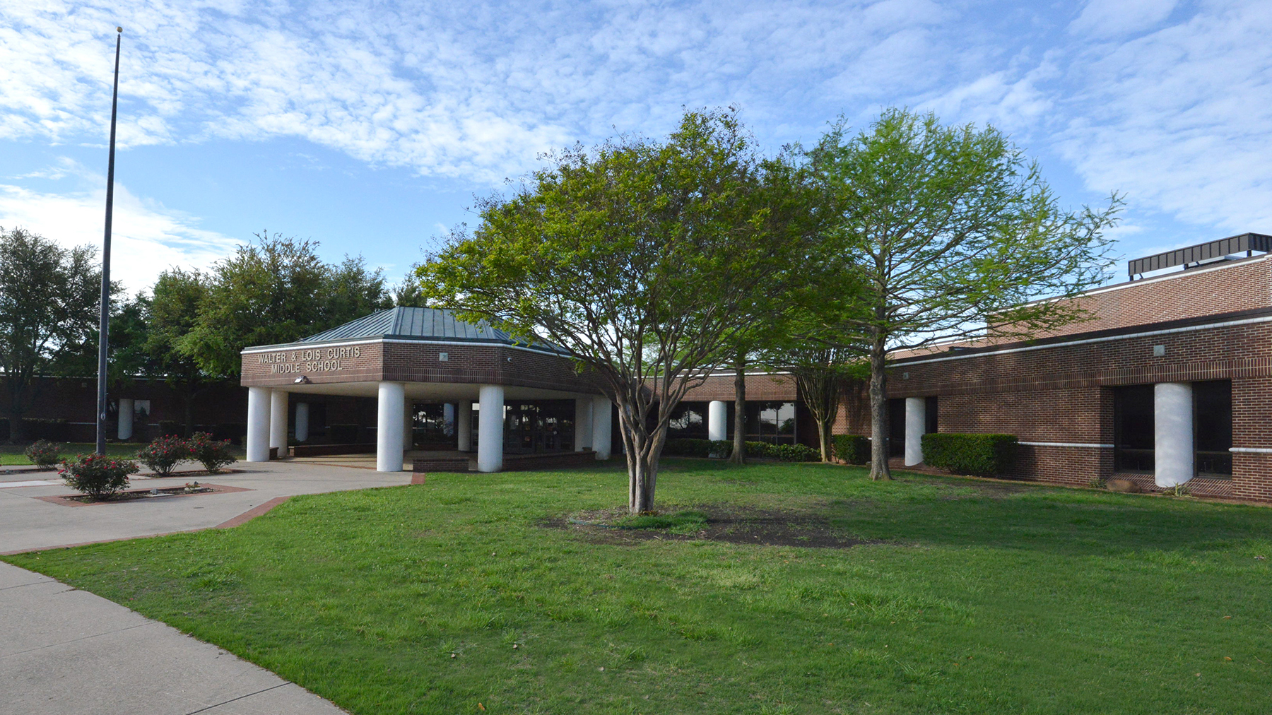 CURTIS MIDDLE SCHOOL