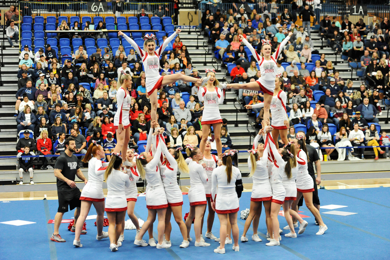 cheerleaders performing in an event