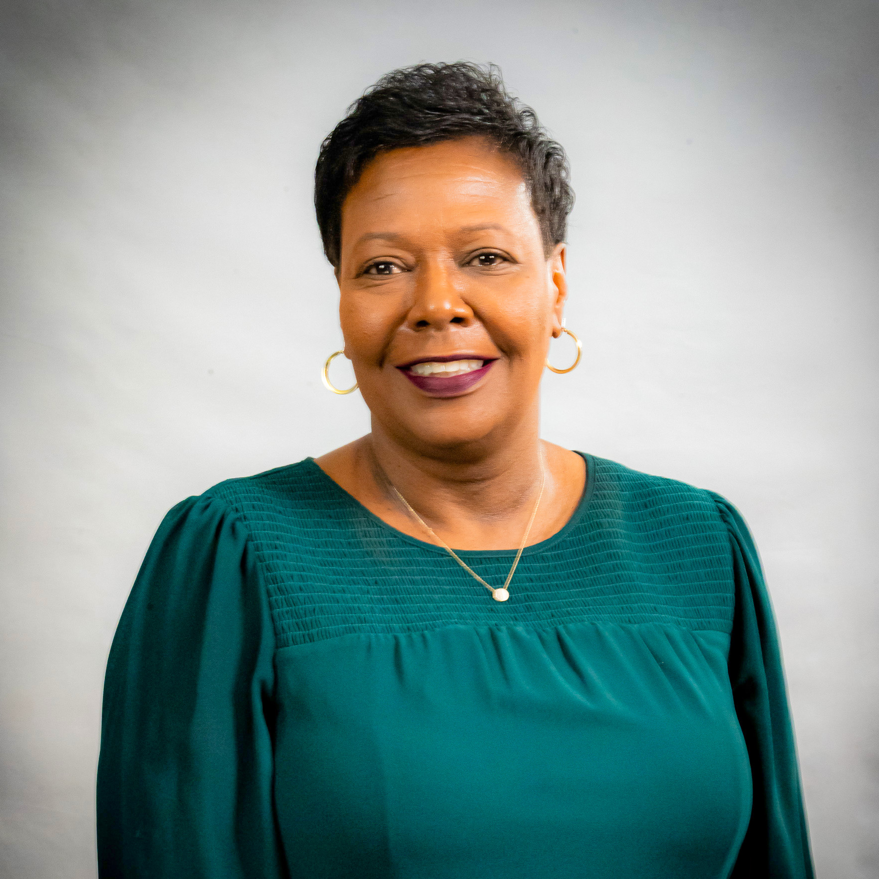 Headshot of Tracy Gregg