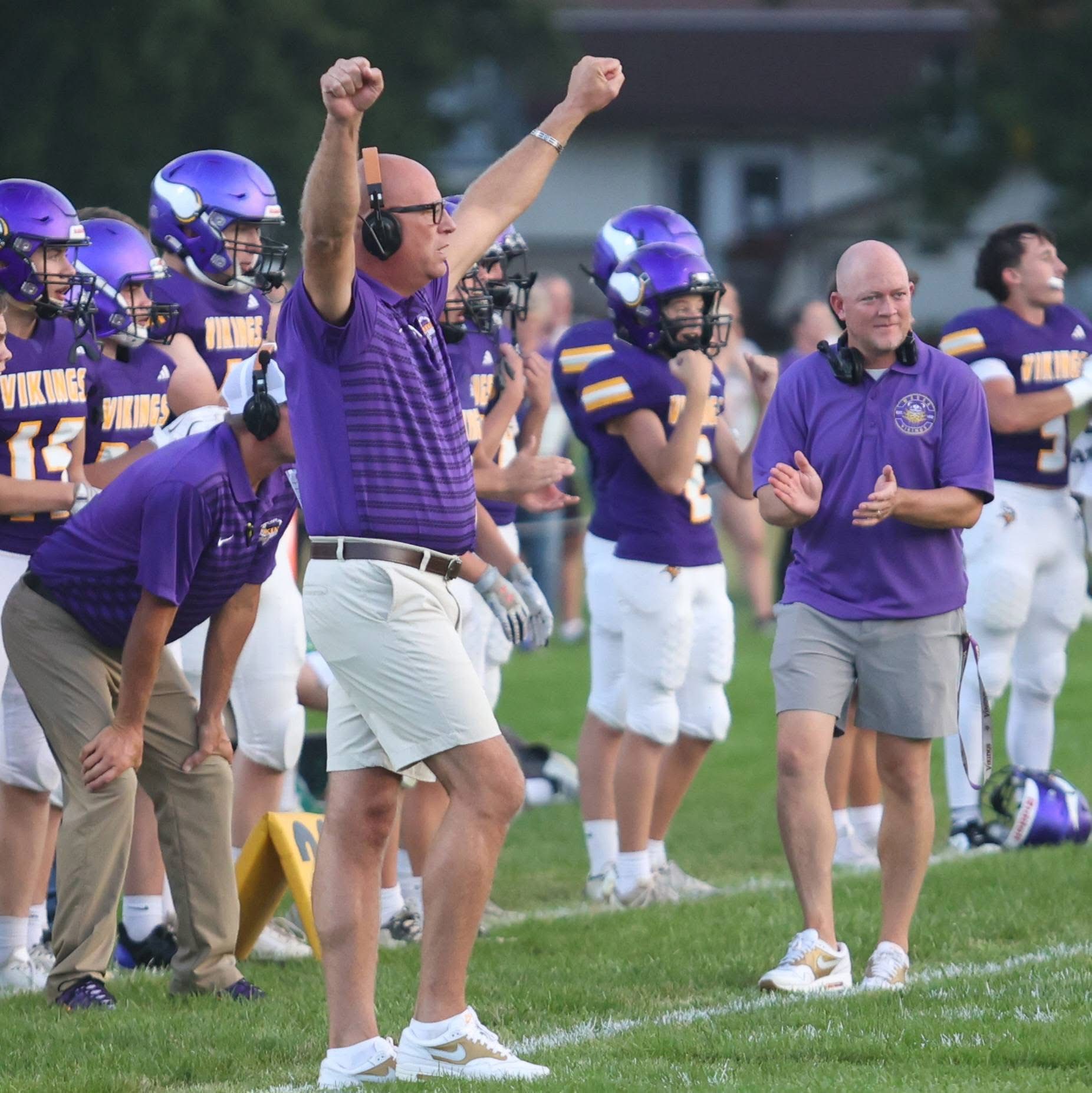 Wausa Public School FB 25