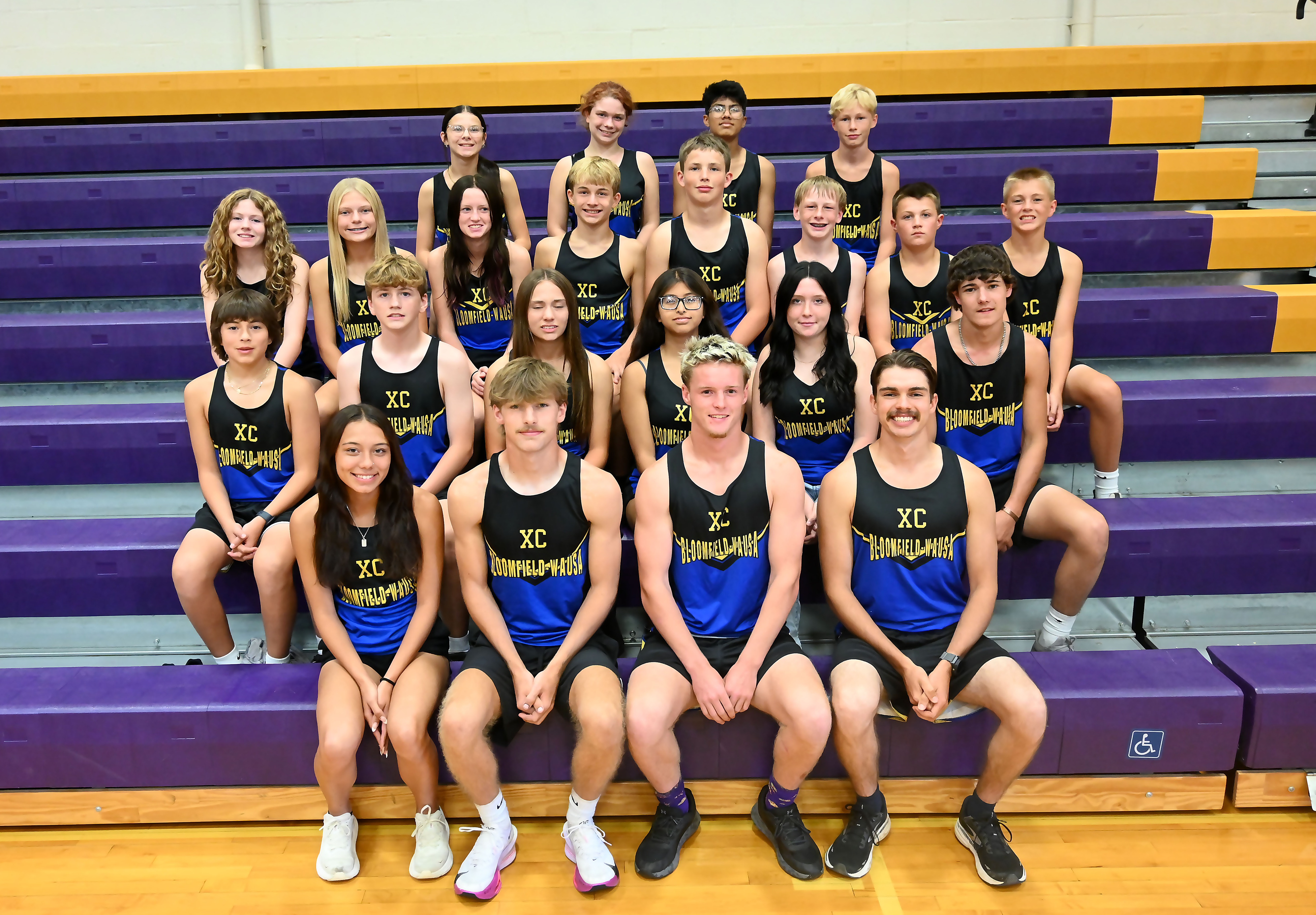 2023 Wausa/Bloomfield Cross Country Team