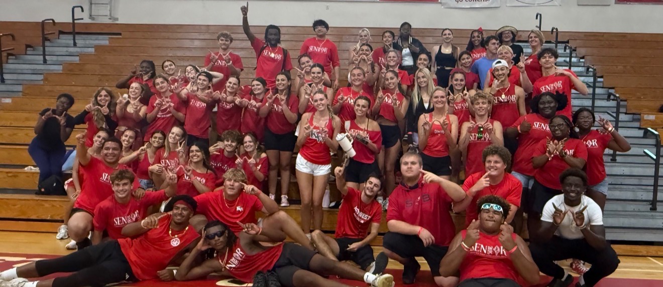 Seniors win jr sr field day