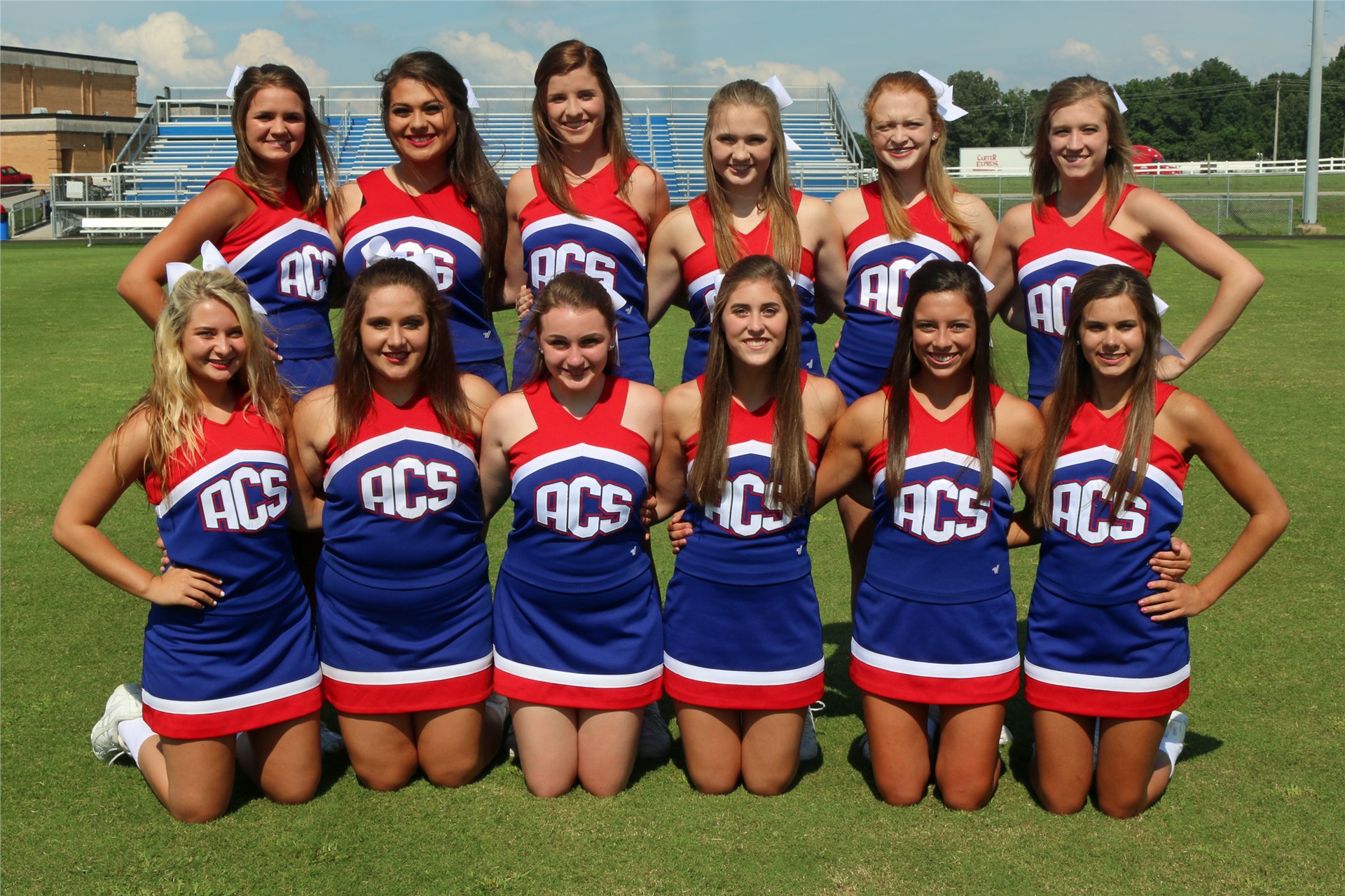 cheerleading team