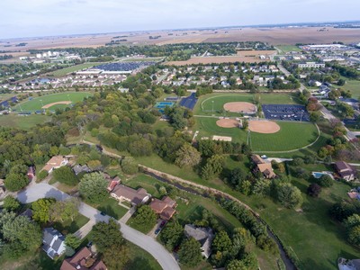 Bird's eye view picture of Forsyth, illinois