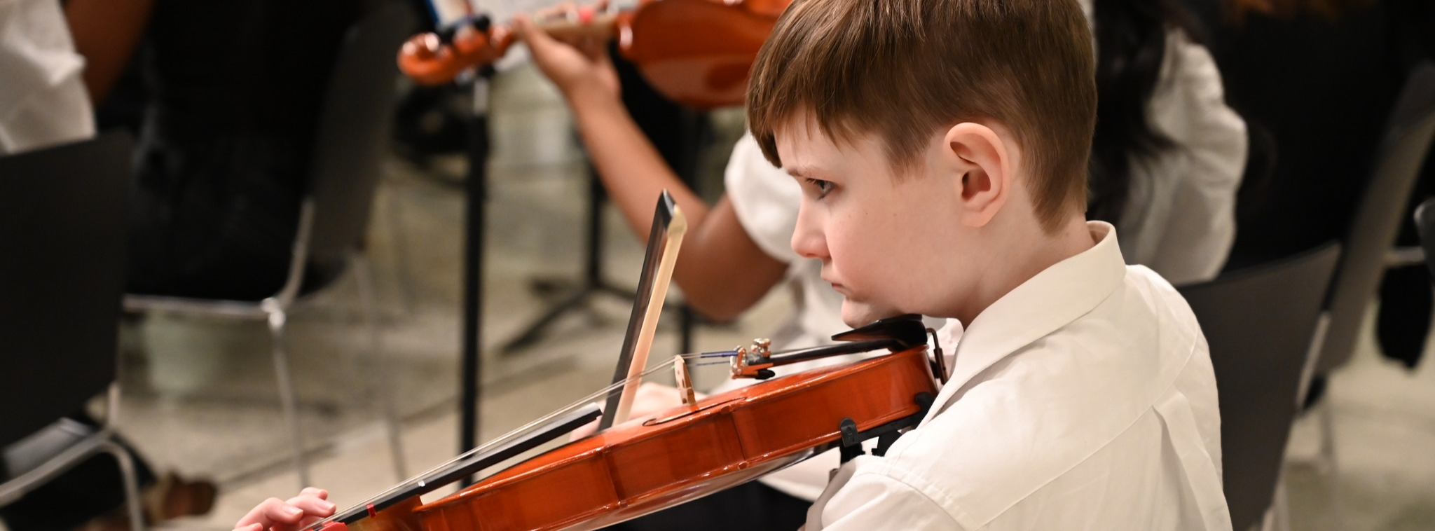 Student plays violin