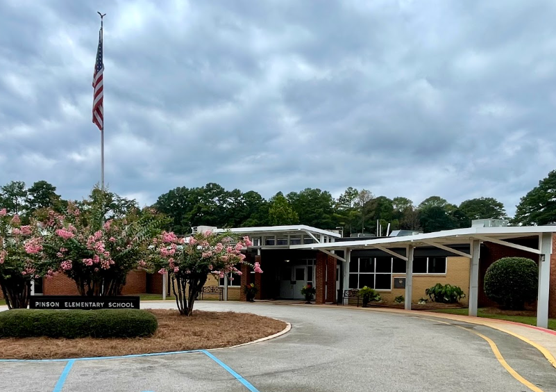 Front drive of the school