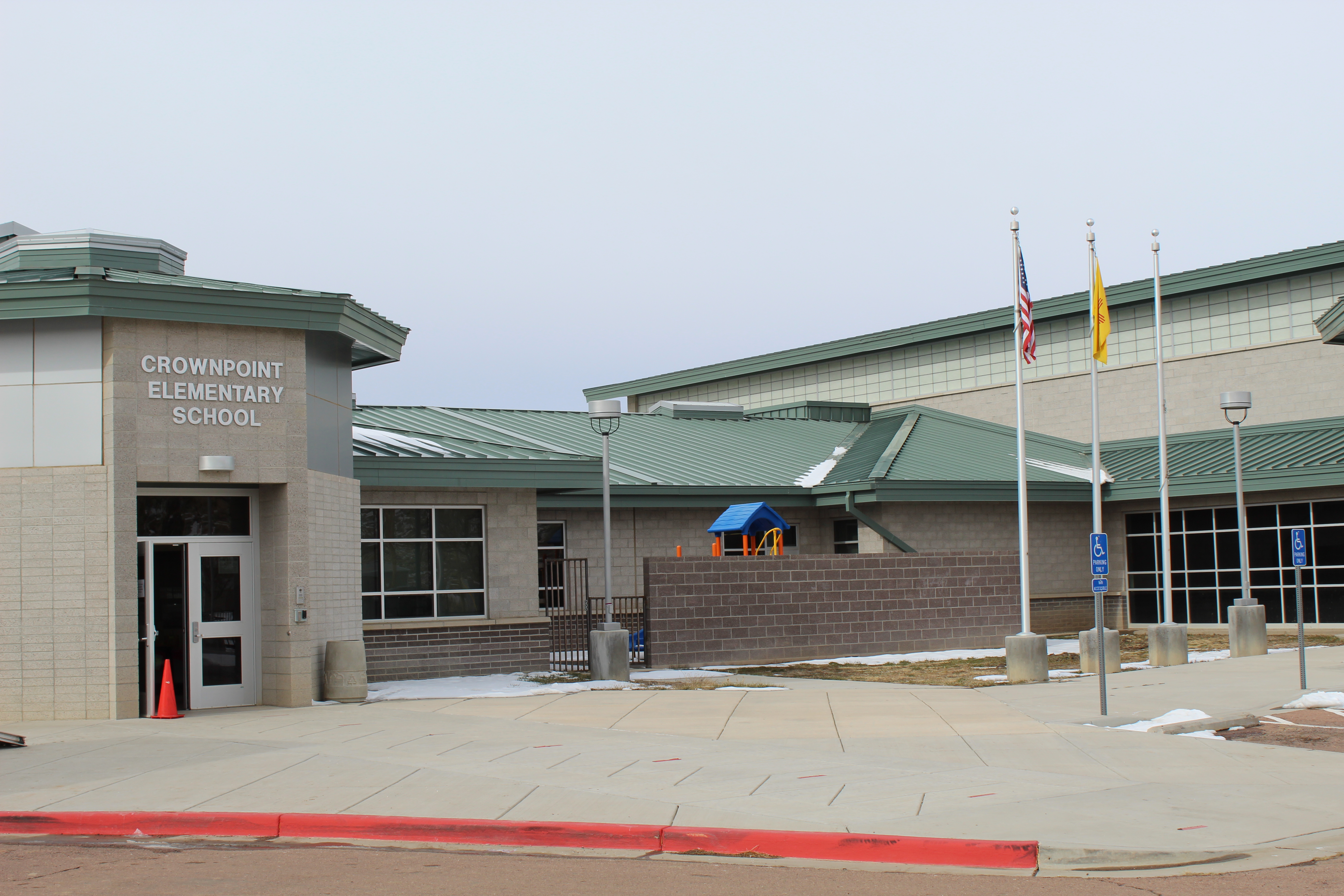 The facade of Crownpoint Elementary School.