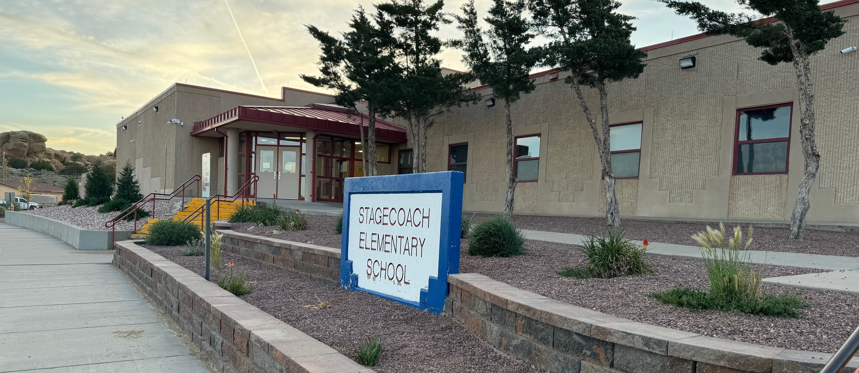 Stagecoach Elementary Sign in front of school