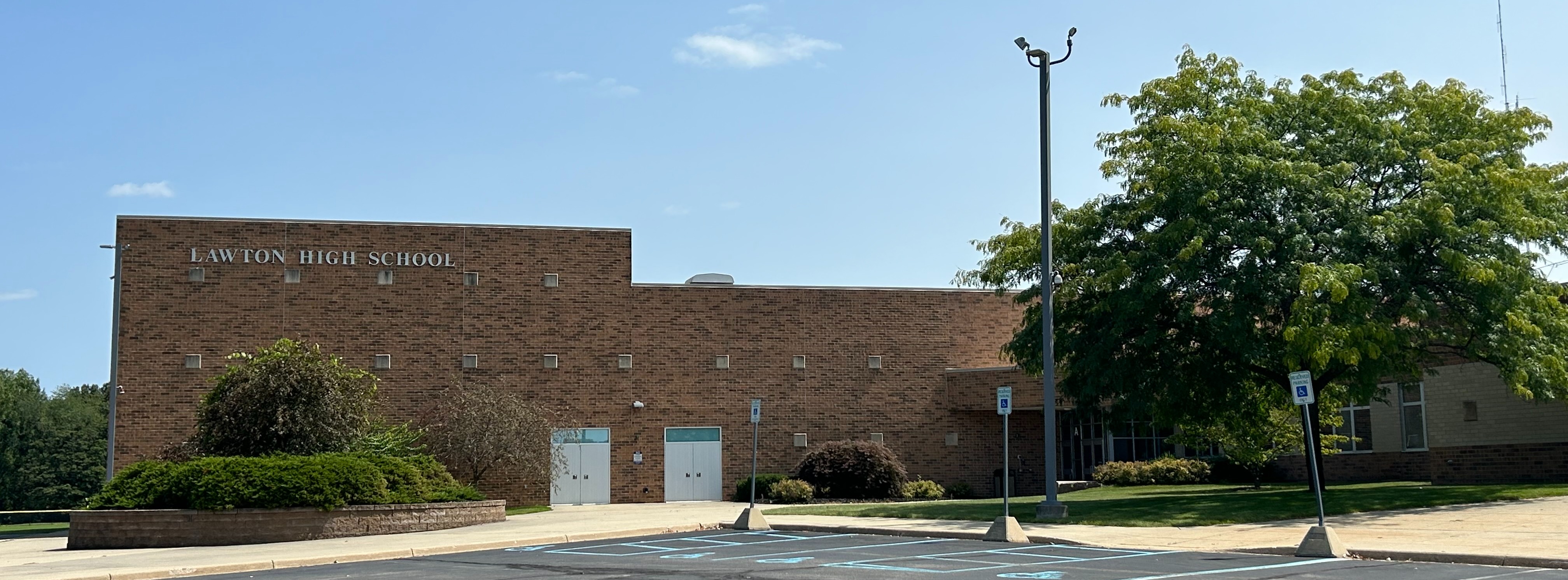 HS
